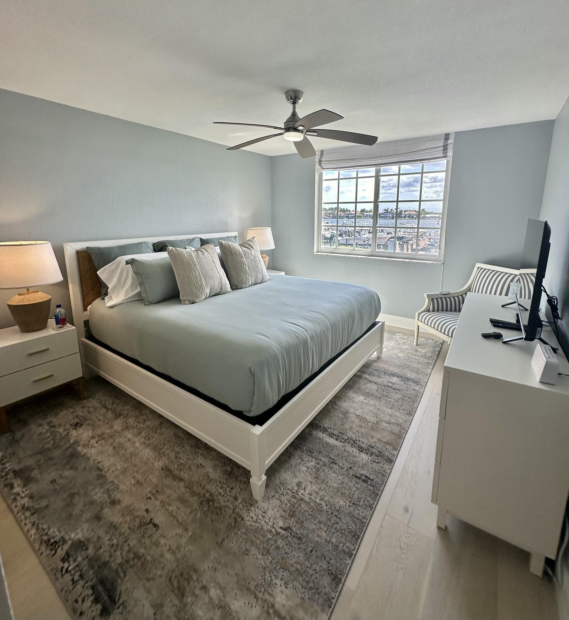 167 YACHT CLUB #204, Hypoluxo FL 33462