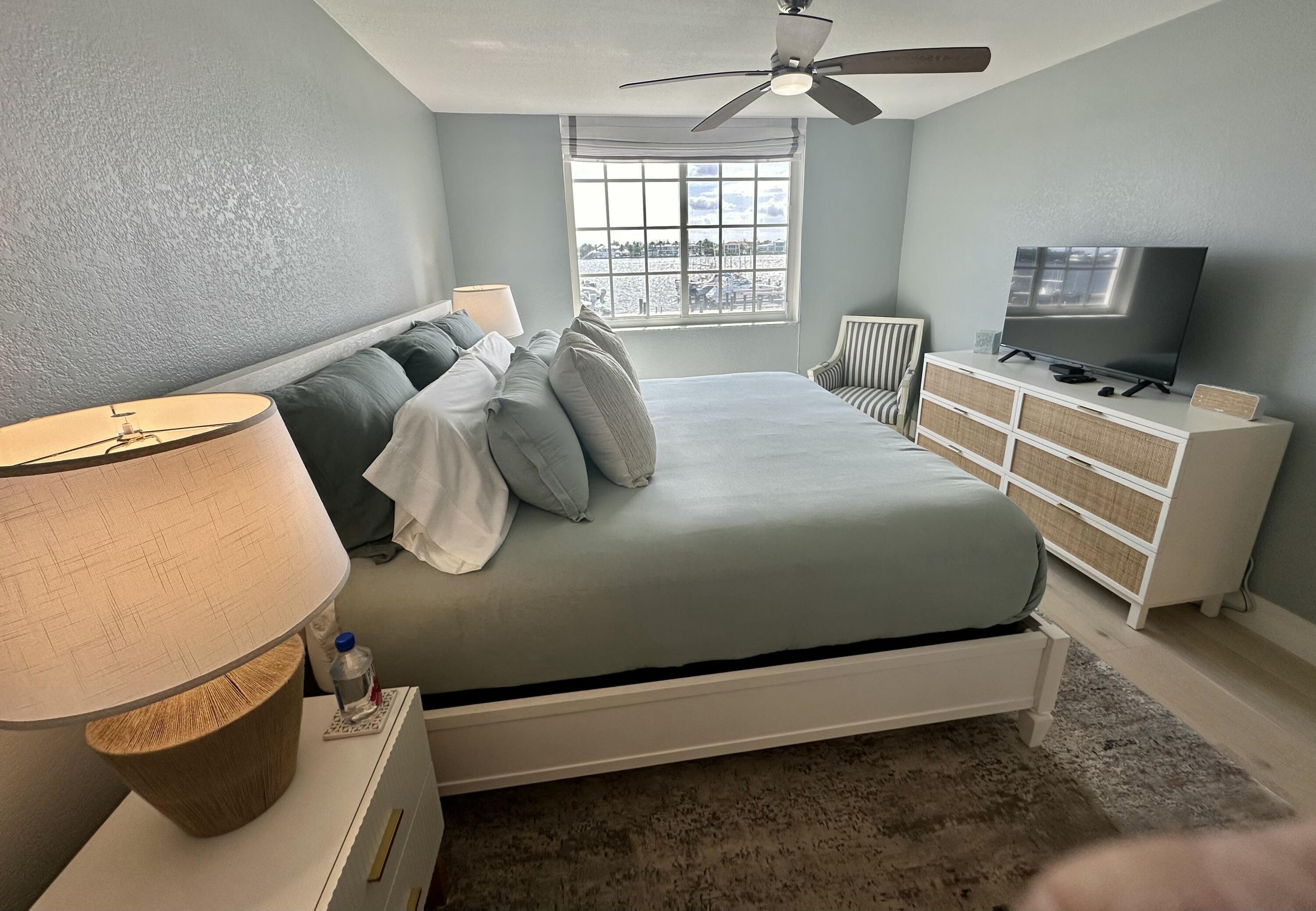 167 YACHT CLUB #204, Hypoluxo FL 33462