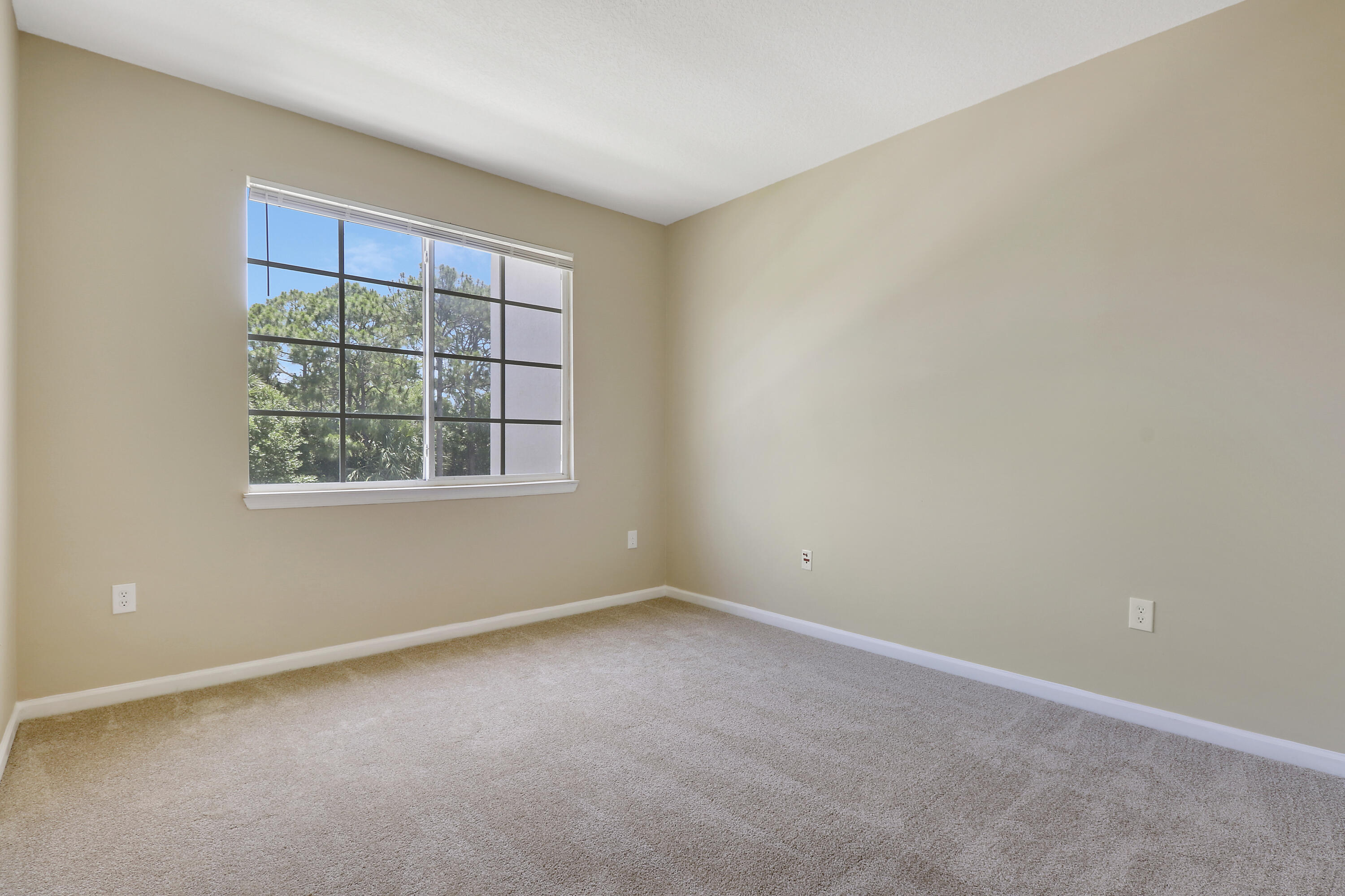 9211 Myrtlewood, Palm Beach Gardens FL 33418
