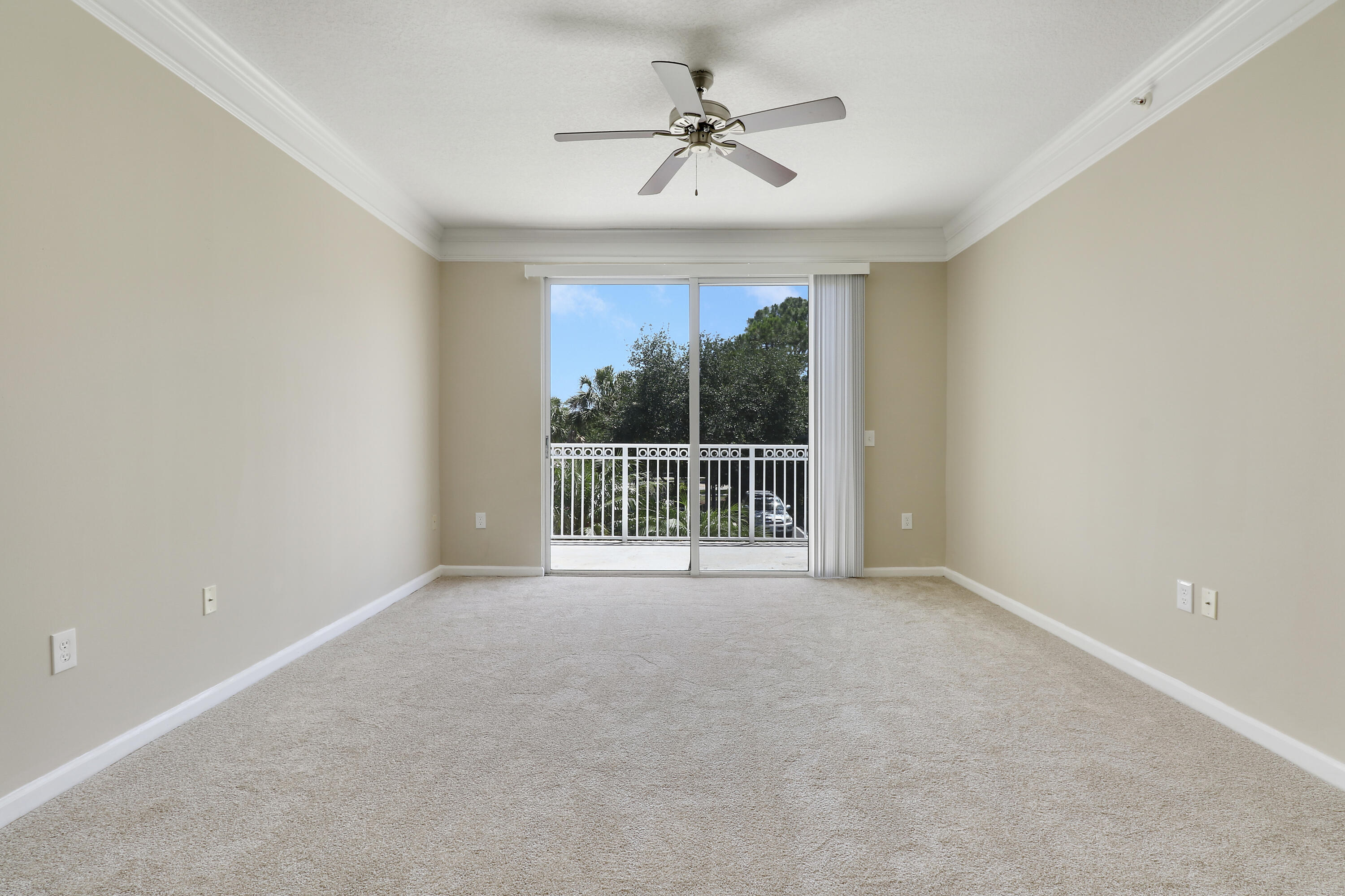 9211 Myrtlewood, Palm Beach Gardens FL 33418