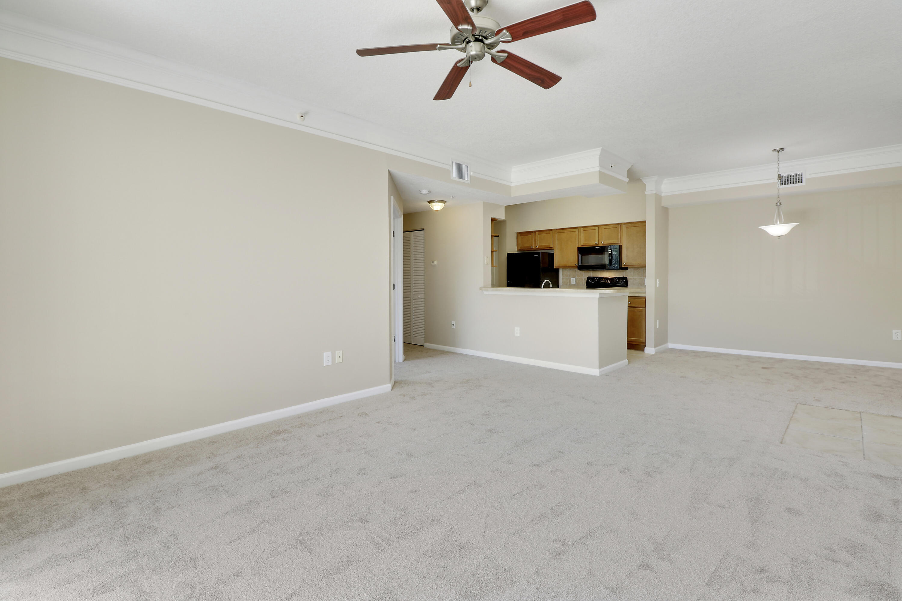 9211 Myrtlewood, Palm Beach Gardens FL 33418