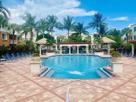 9211 Myrtlewood, Palm Beach Gardens FL 33418