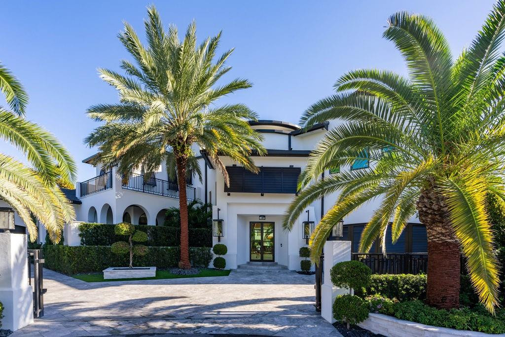 2457 NE 26TH, Lighthouse Point FL 33064