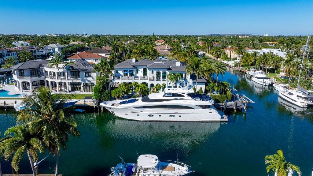 2457 NE 26TH, Lighthouse Point FL 33064