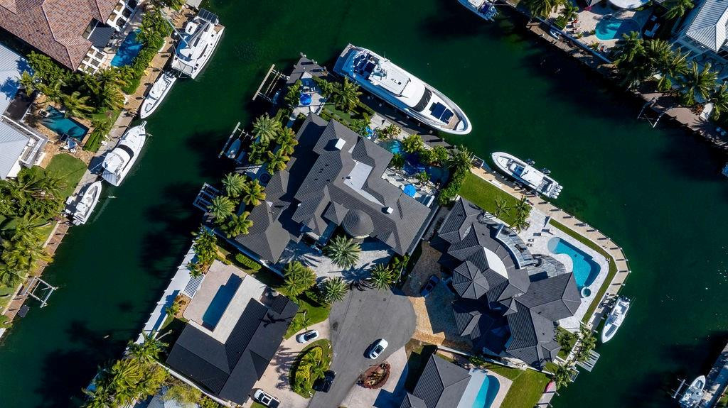 2457 NE 26TH, Lighthouse Point FL 33064