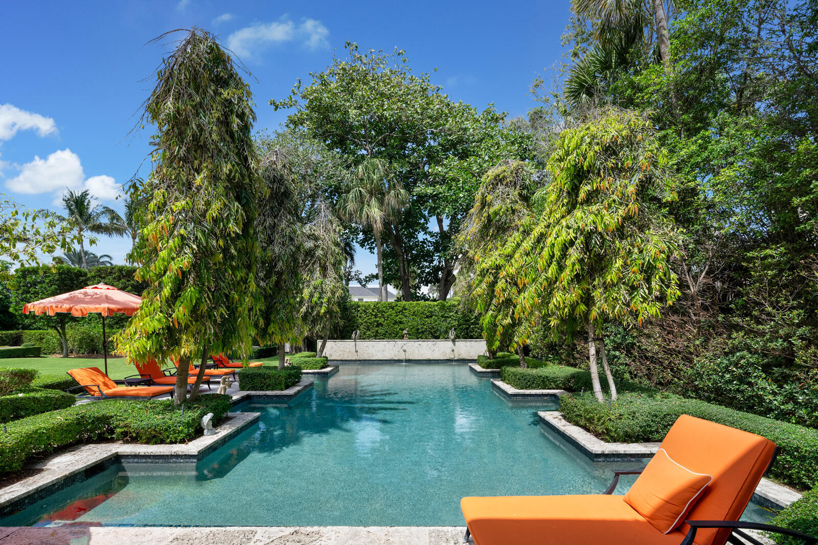111 Via Del Lago, Palm Beach FL 33480