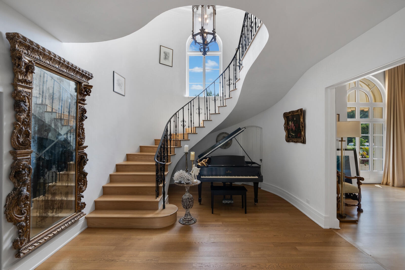 111 Via Del Lago, Palm Beach FL 33480