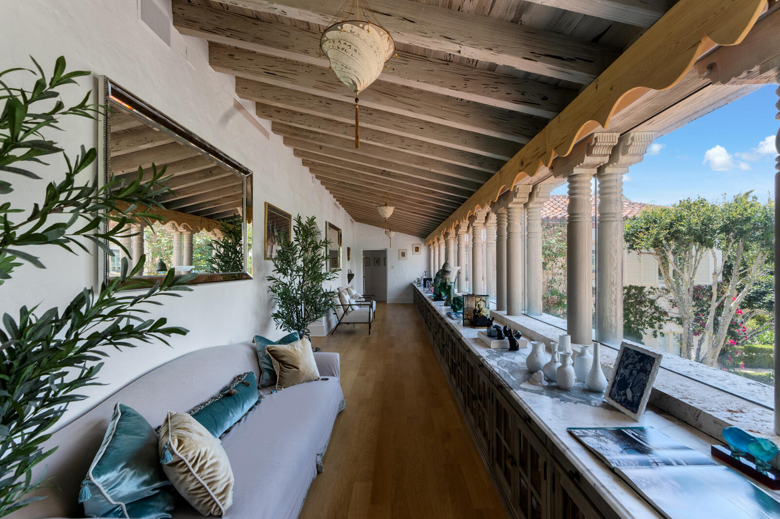 111 Via Del Lago, Palm Beach FL 33480