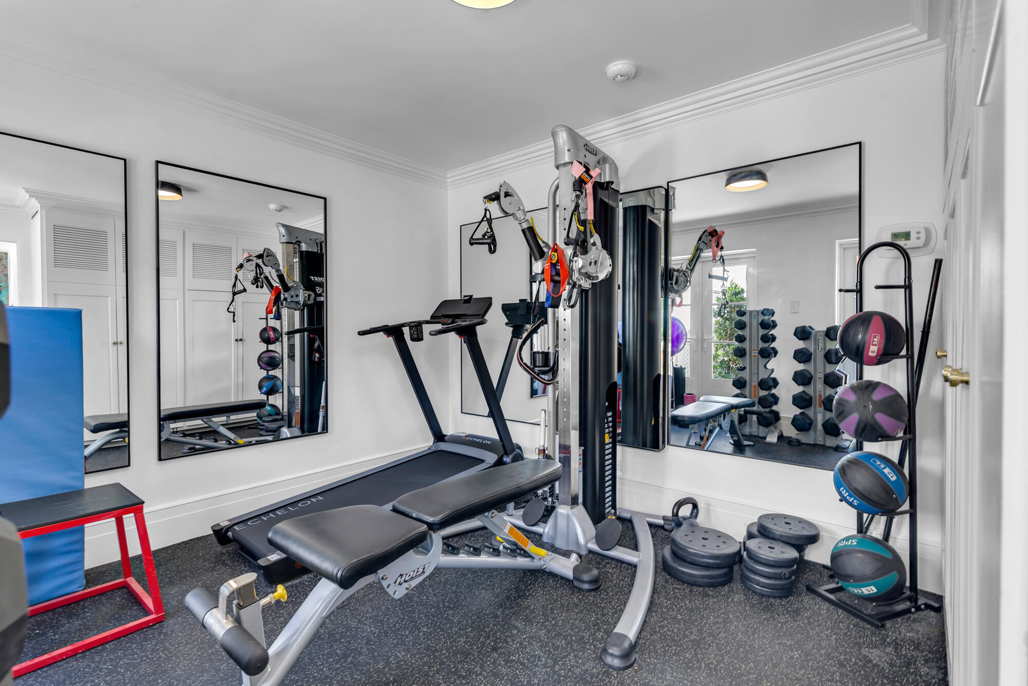 111 Via Del Lago, Palm Beach FL 33480