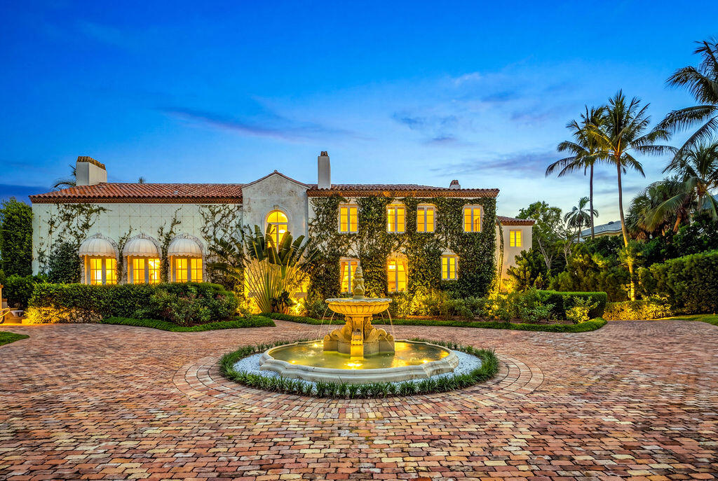 111 Via Del Lago, Palm Beach FL 33480