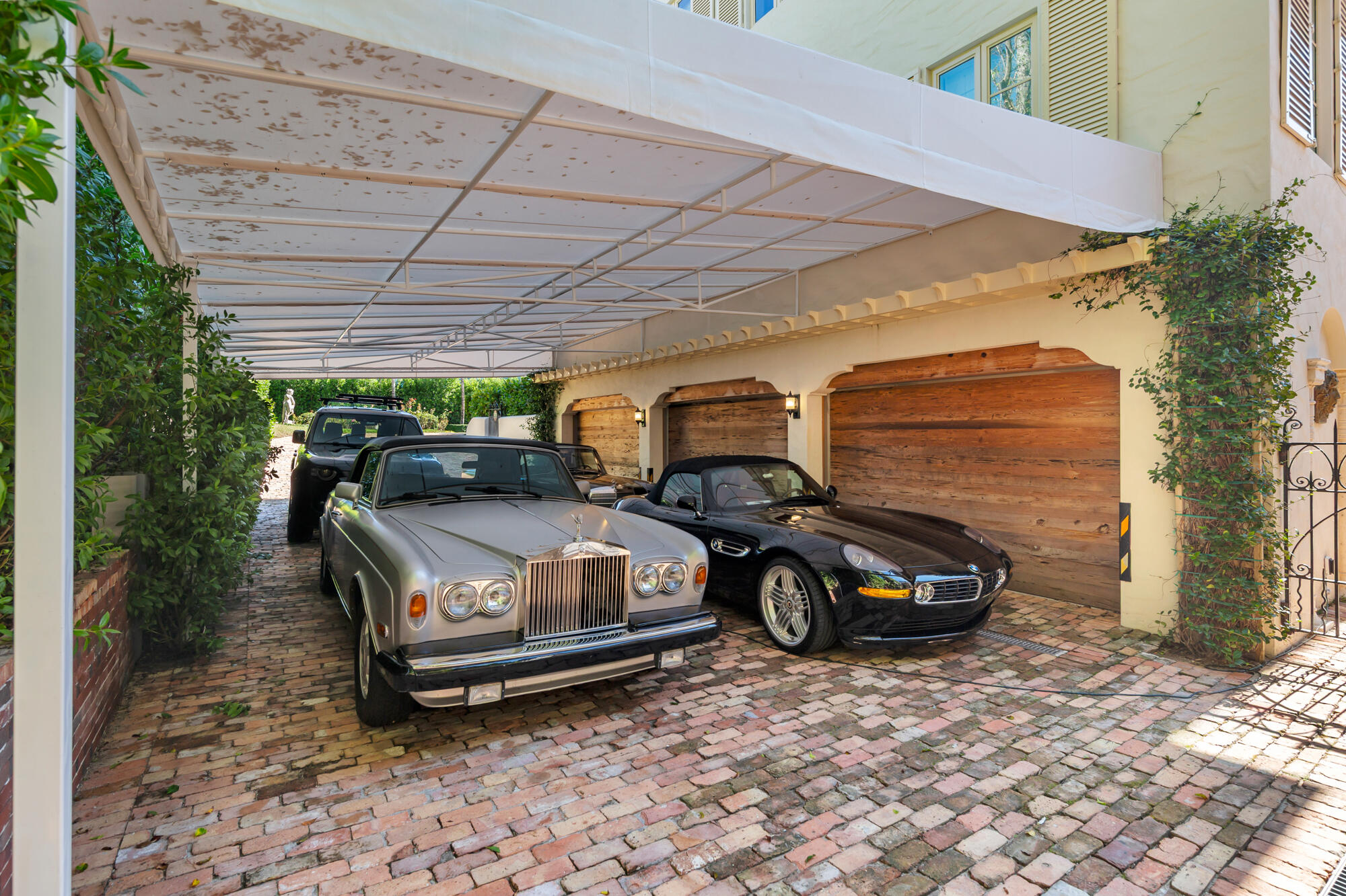 111 Via Del Lago, Palm Beach FL 33480
