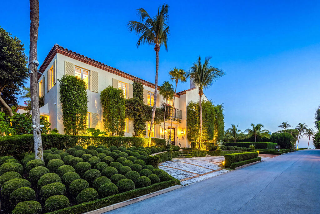 111 Via Del Lago, Palm Beach FL 33480