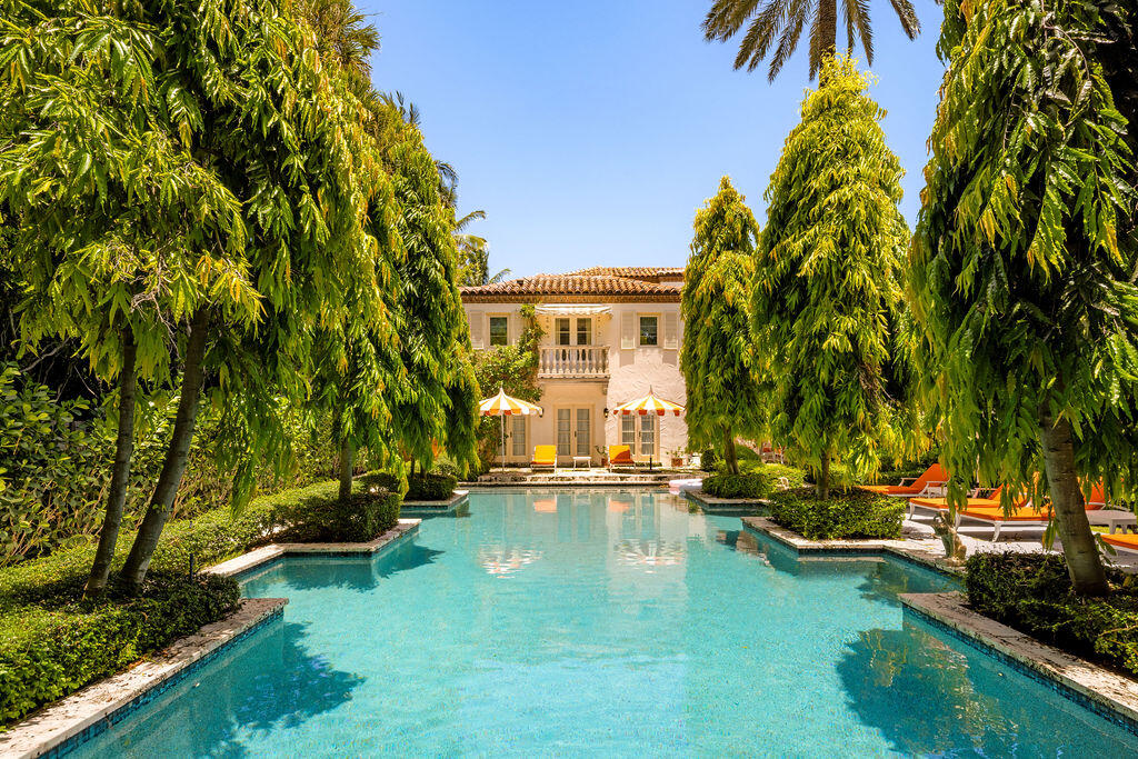 111 Via Del Lago, Palm Beach FL 33480
