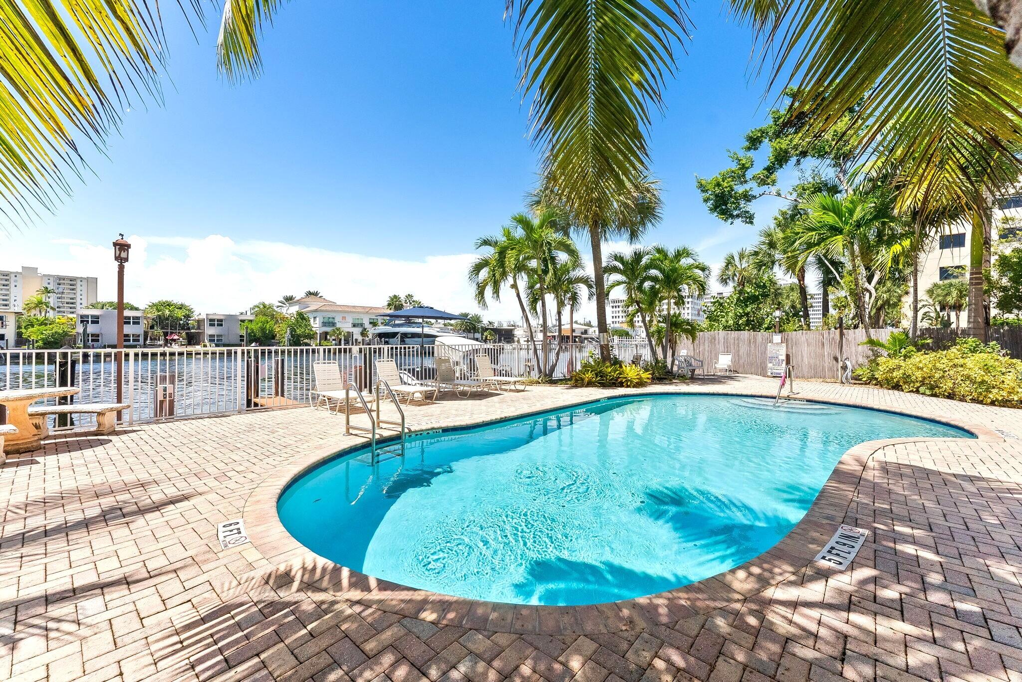 815 Middle River #202, Fort Lauderdale FL 33304