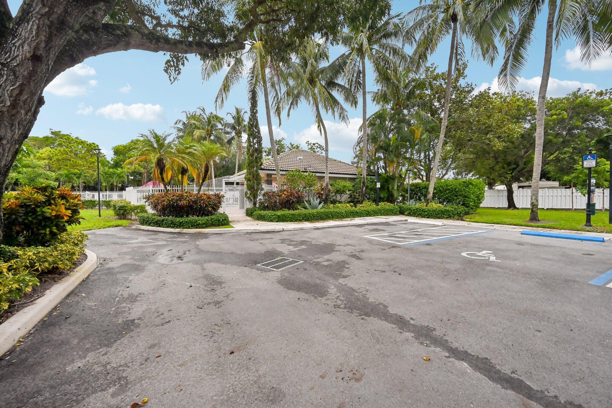 6520 NW 41ST, Coconut Creek FL 33073