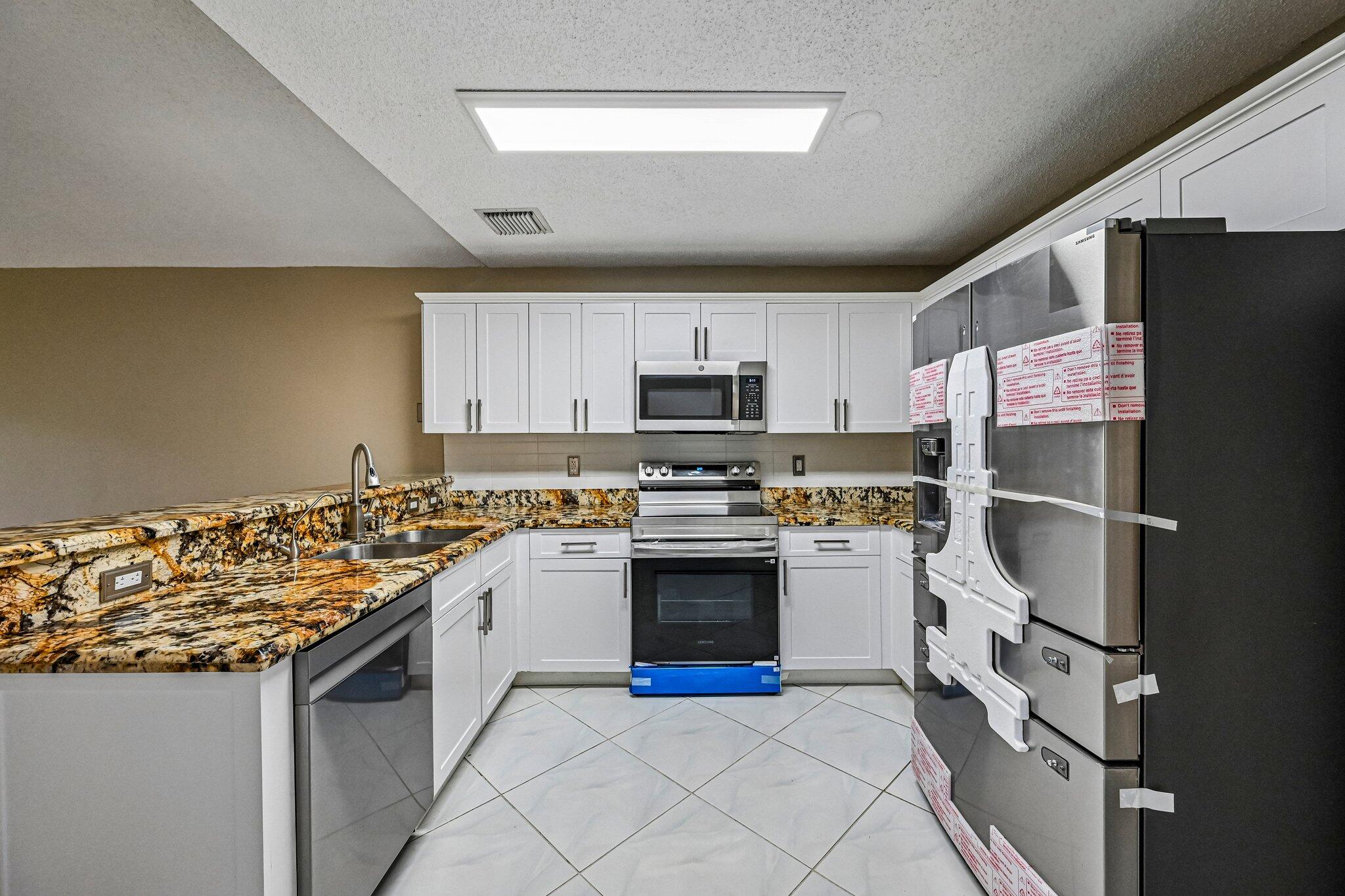 6520 NW 41ST, Coconut Creek FL 33073