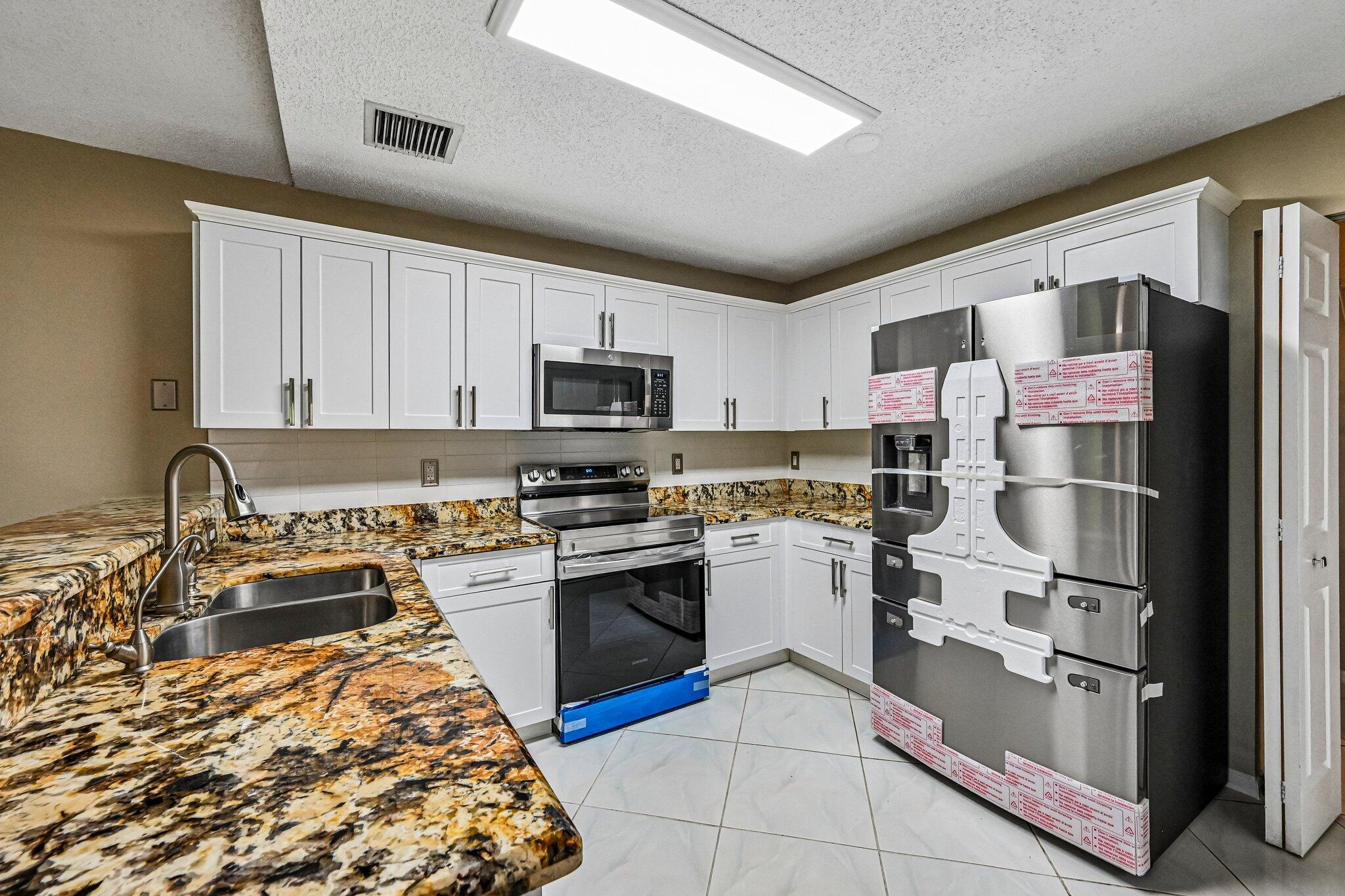 6520 NW 41ST, Coconut Creek FL 33073