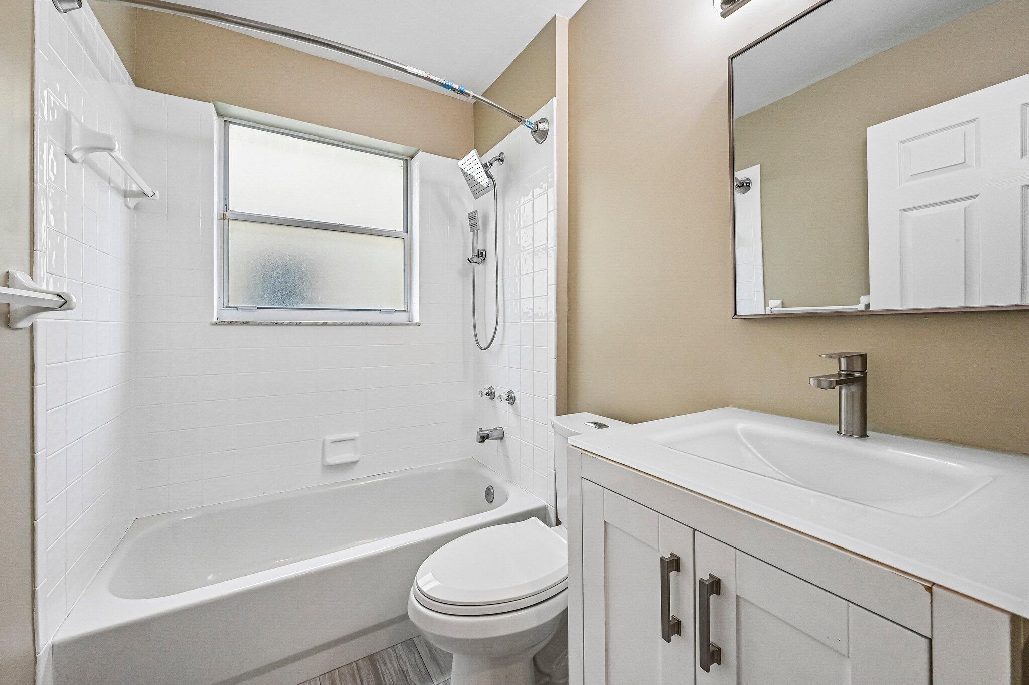6520 NW 41ST, Coconut Creek FL 33073