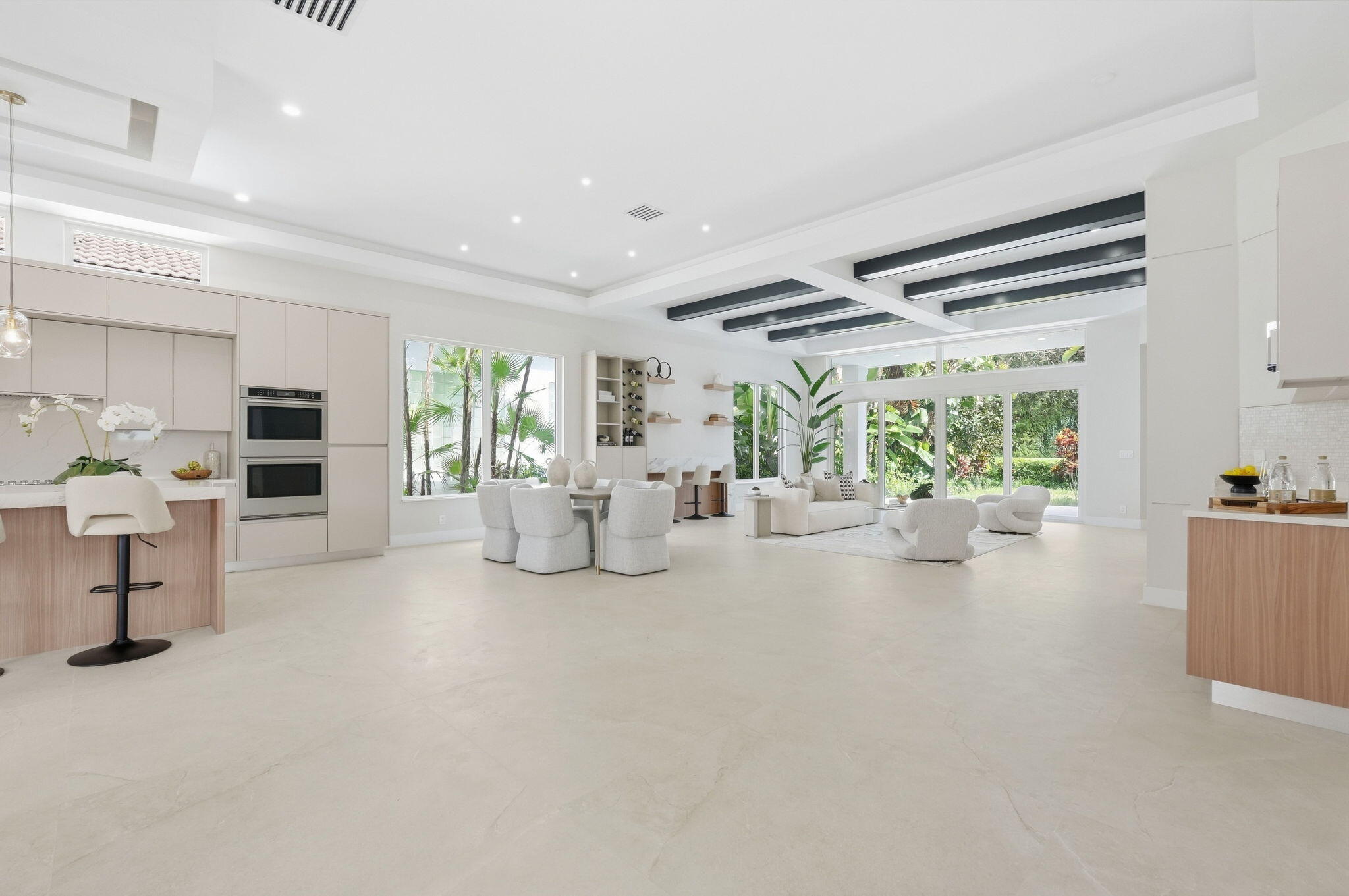 7695 VILLA D ESTE, Delray Beach FL 33446