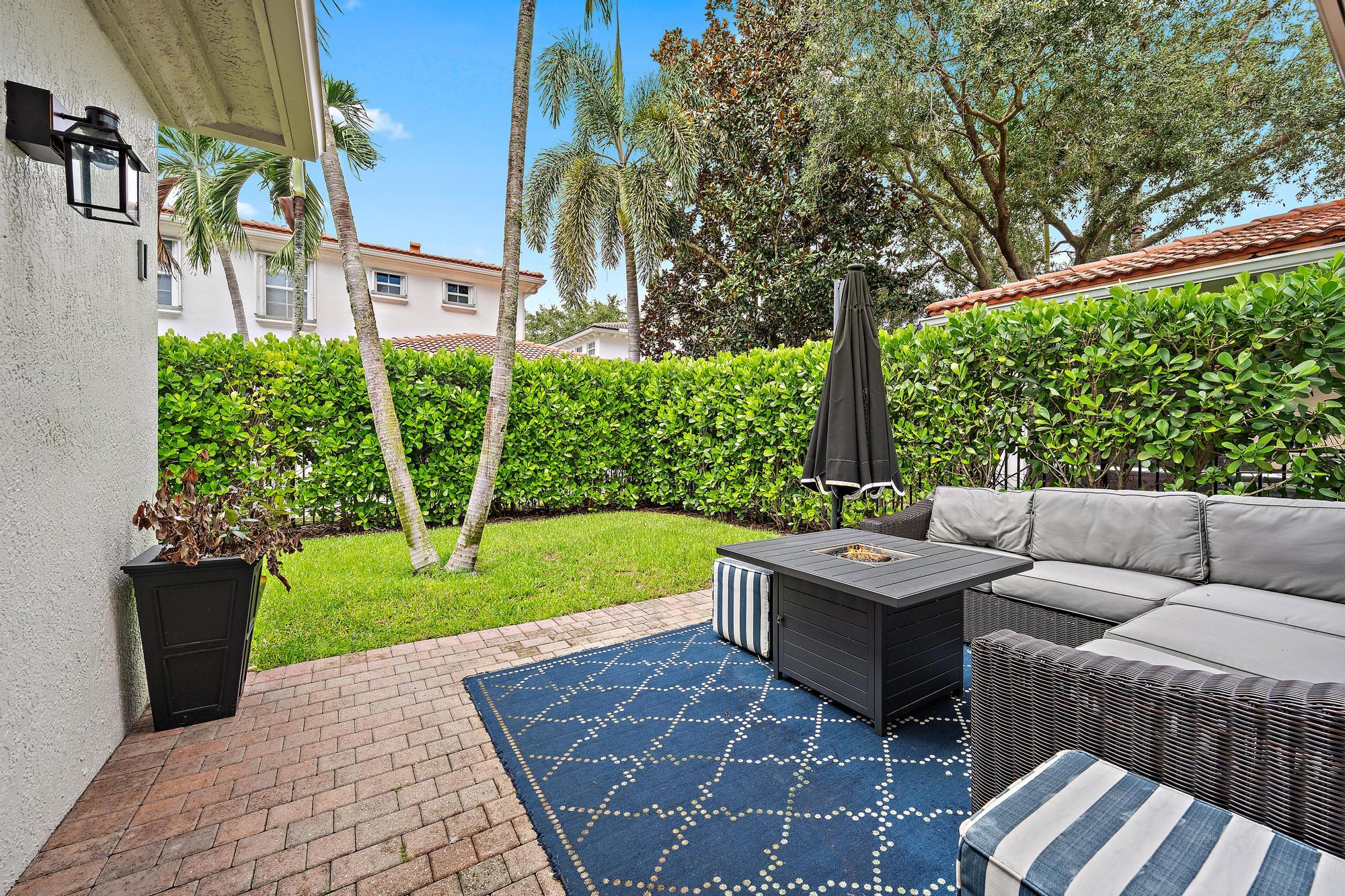 331 October, Palm Beach Gardens FL 33410
