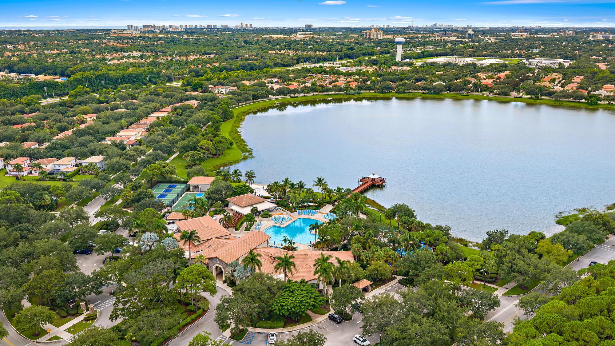 331 October, Palm Beach Gardens FL 33410