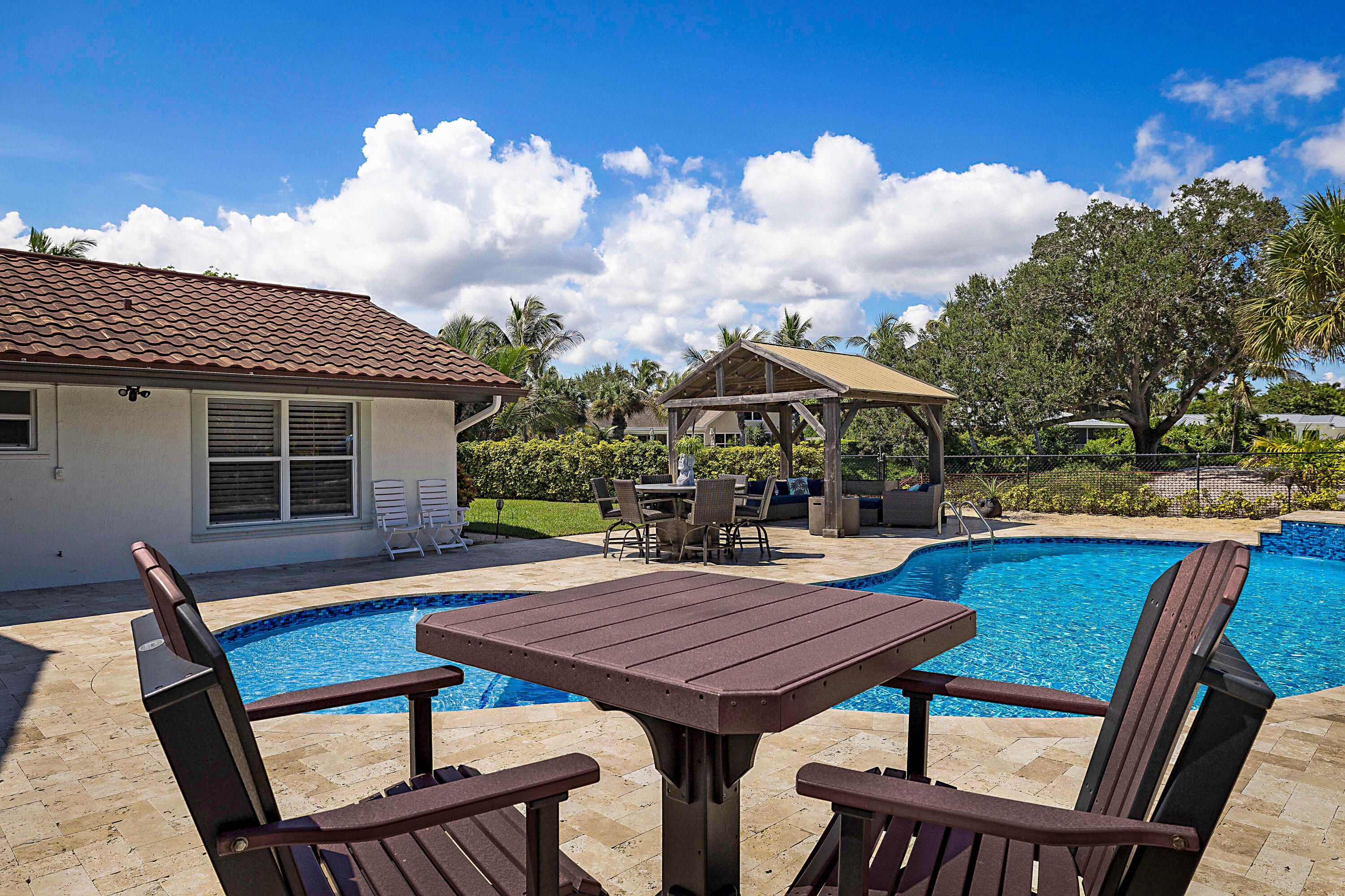 71 FAIRVIEW, Tequesta FL 33469