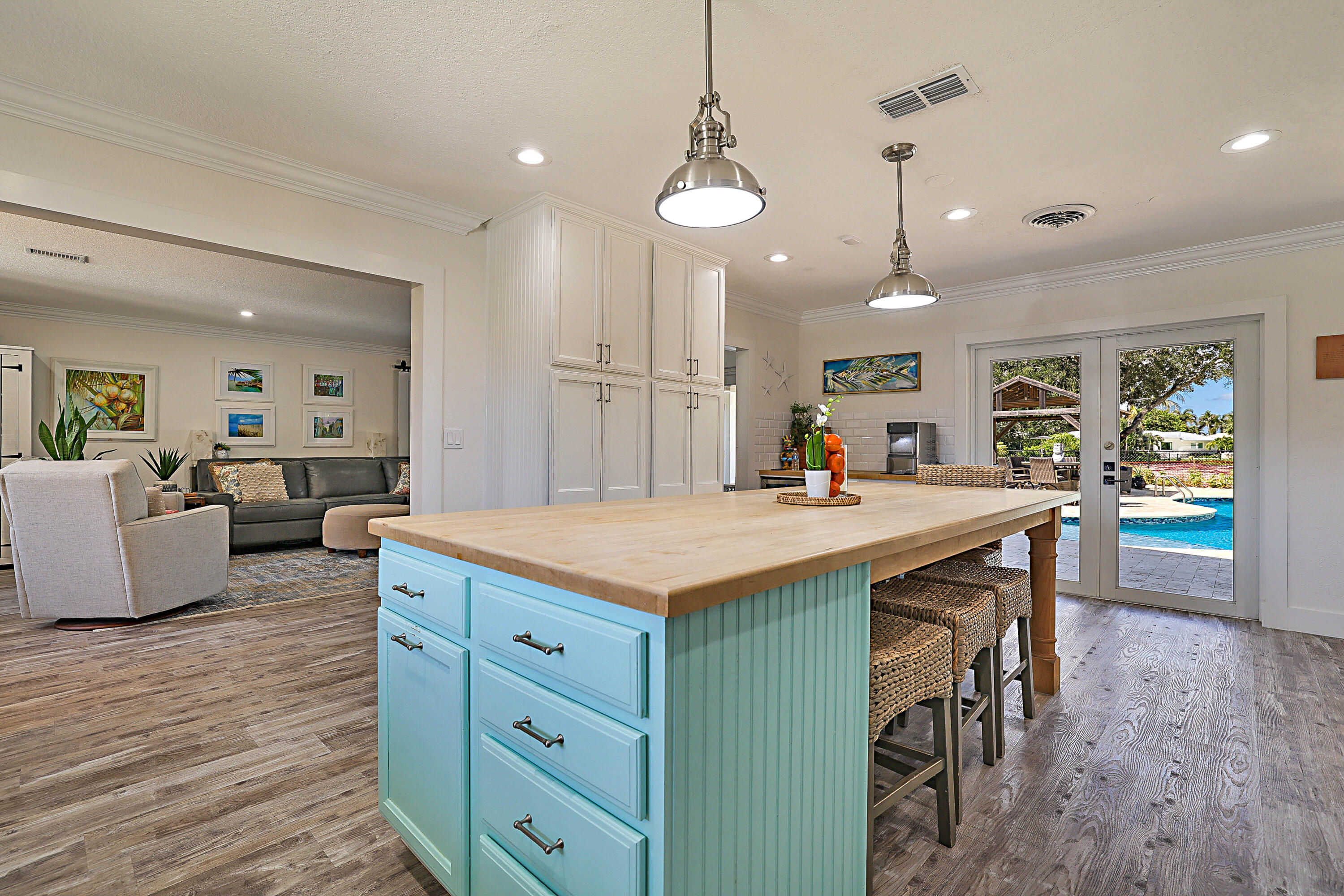 71 FAIRVIEW, Tequesta FL 33469