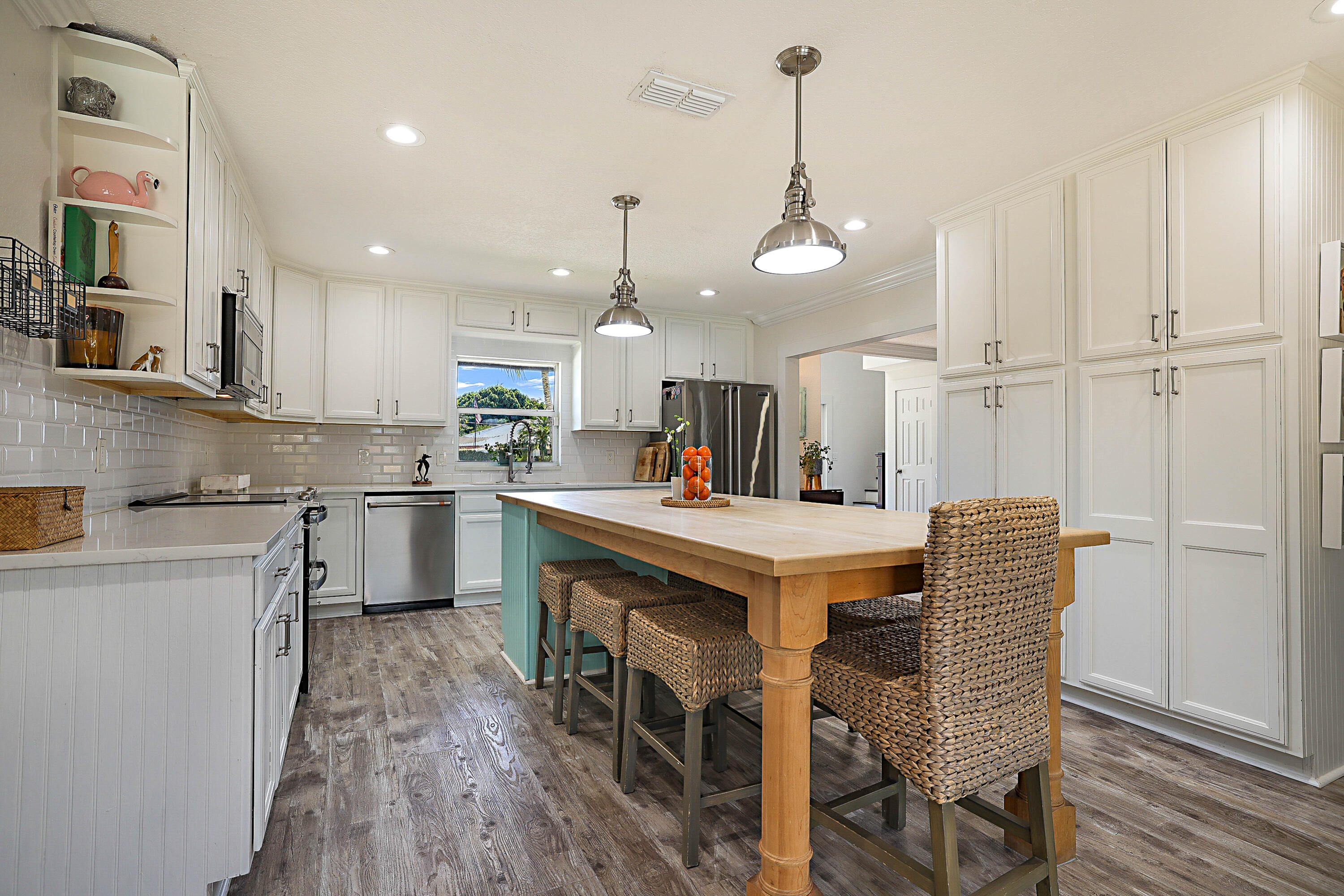 71 FAIRVIEW, Tequesta FL 33469