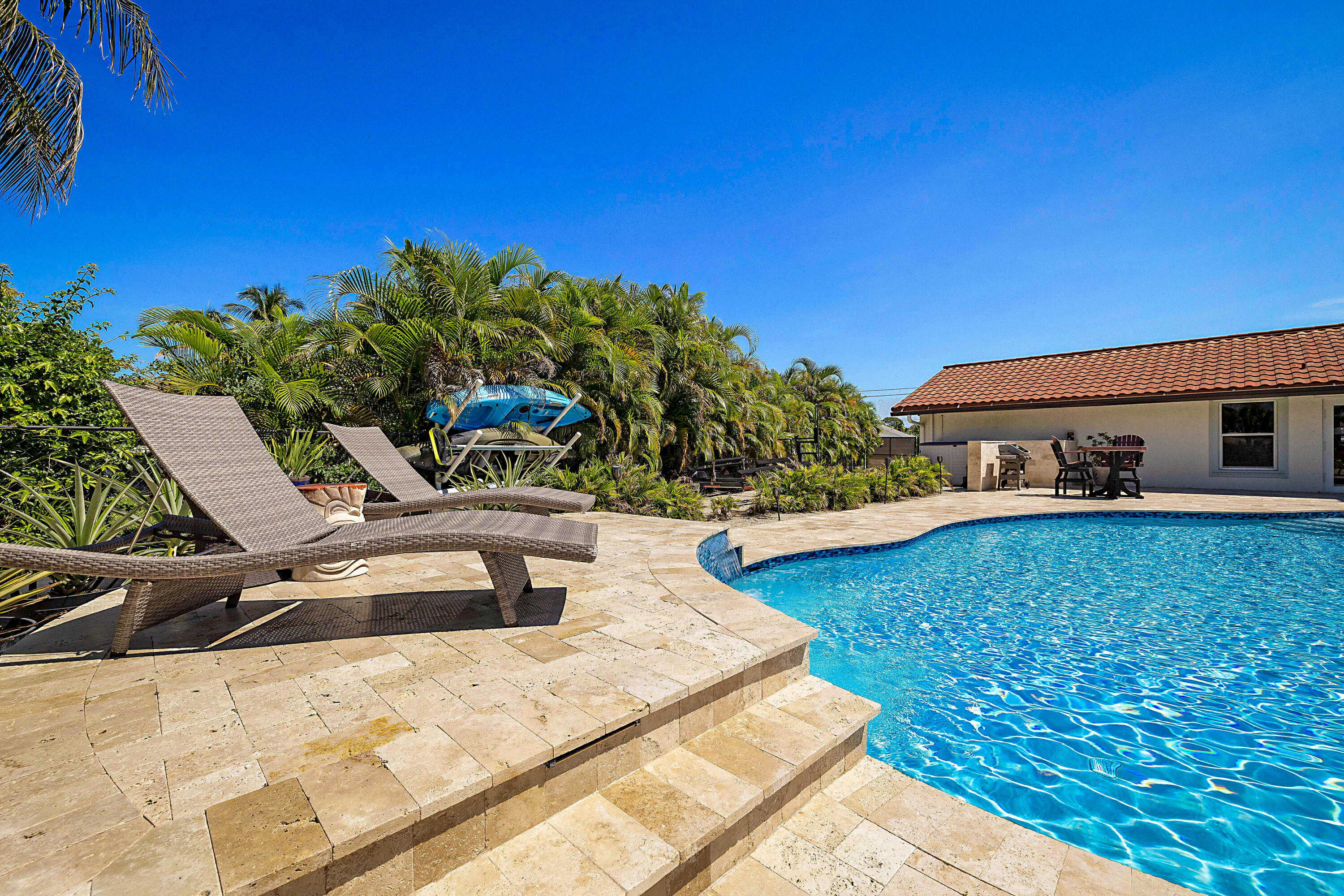71 FAIRVIEW, Tequesta FL 33469
