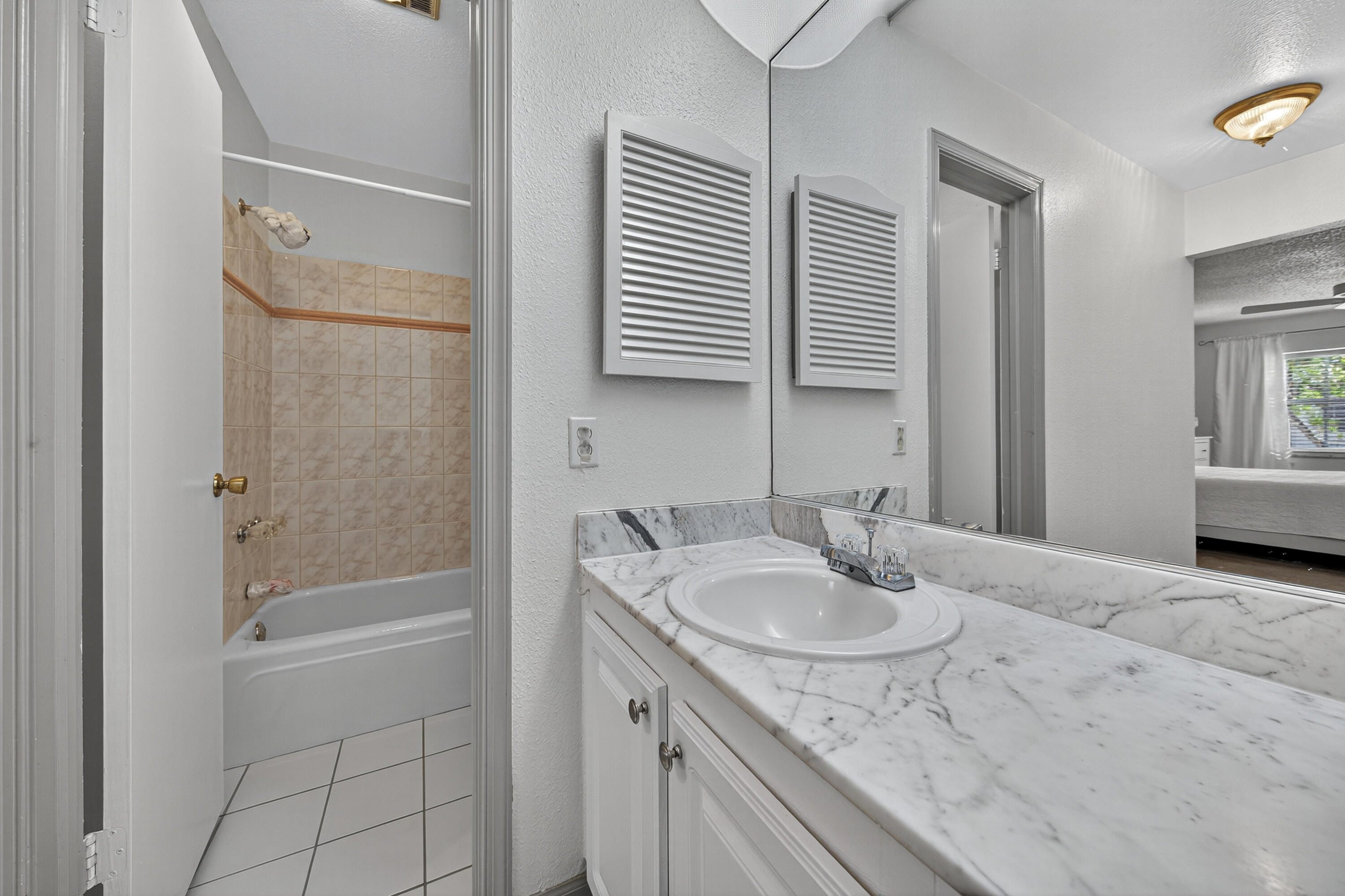 6417 BAY CLUB #3, Fort Lauderdale FL 33308