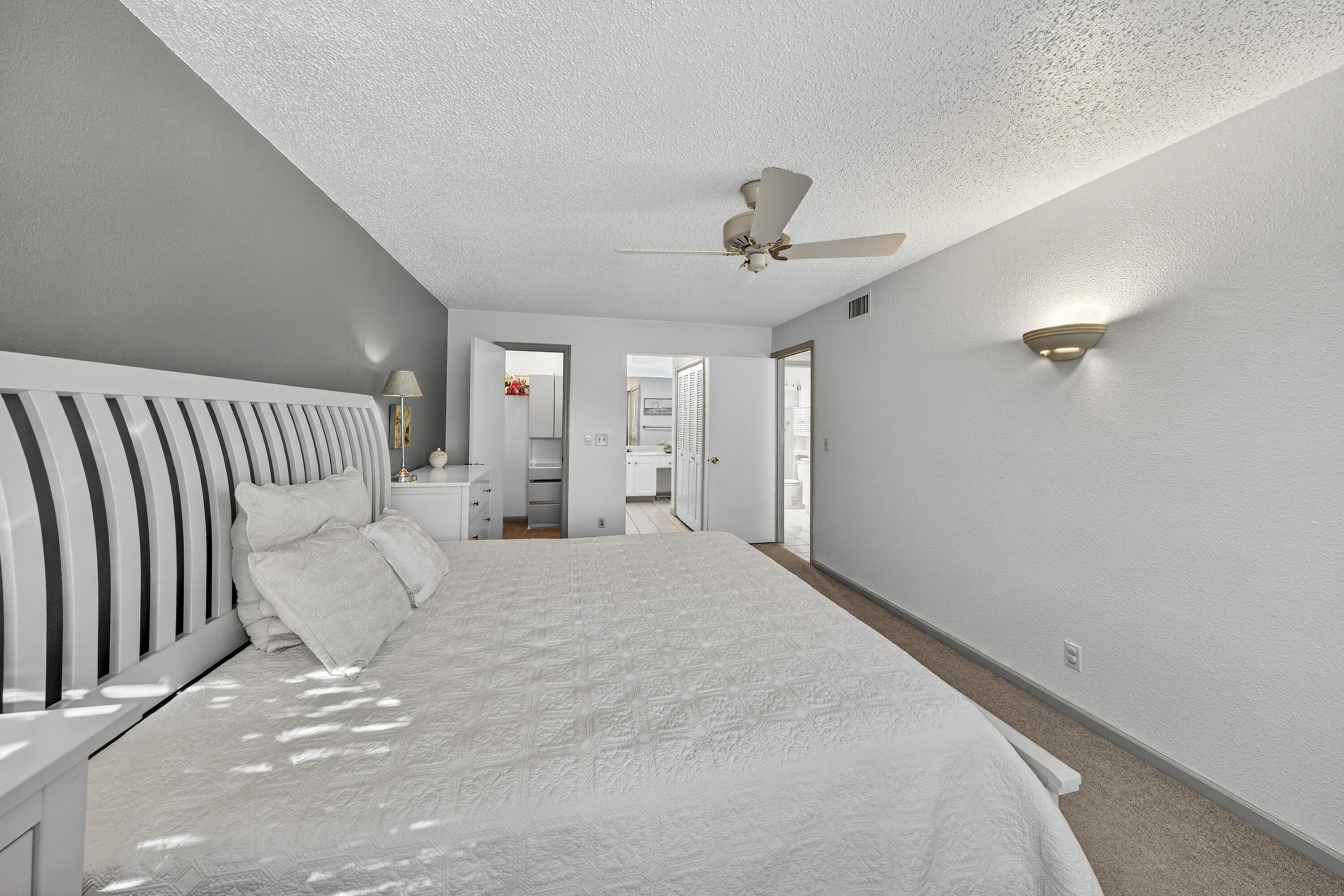 6417 BAY CLUB #3, Fort Lauderdale FL 33308