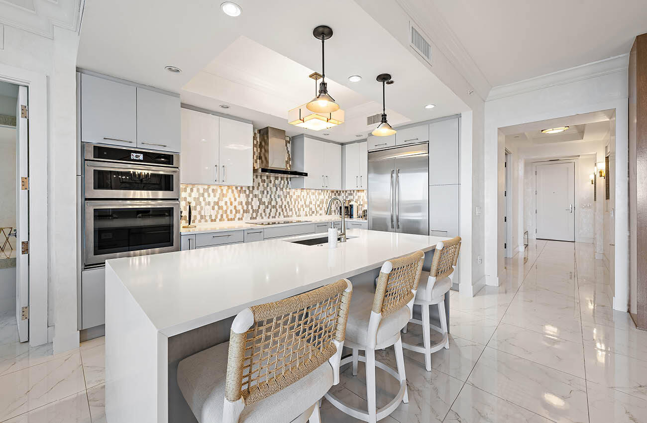 1 WATER CLUB #504, North Palm Beach FL 33408