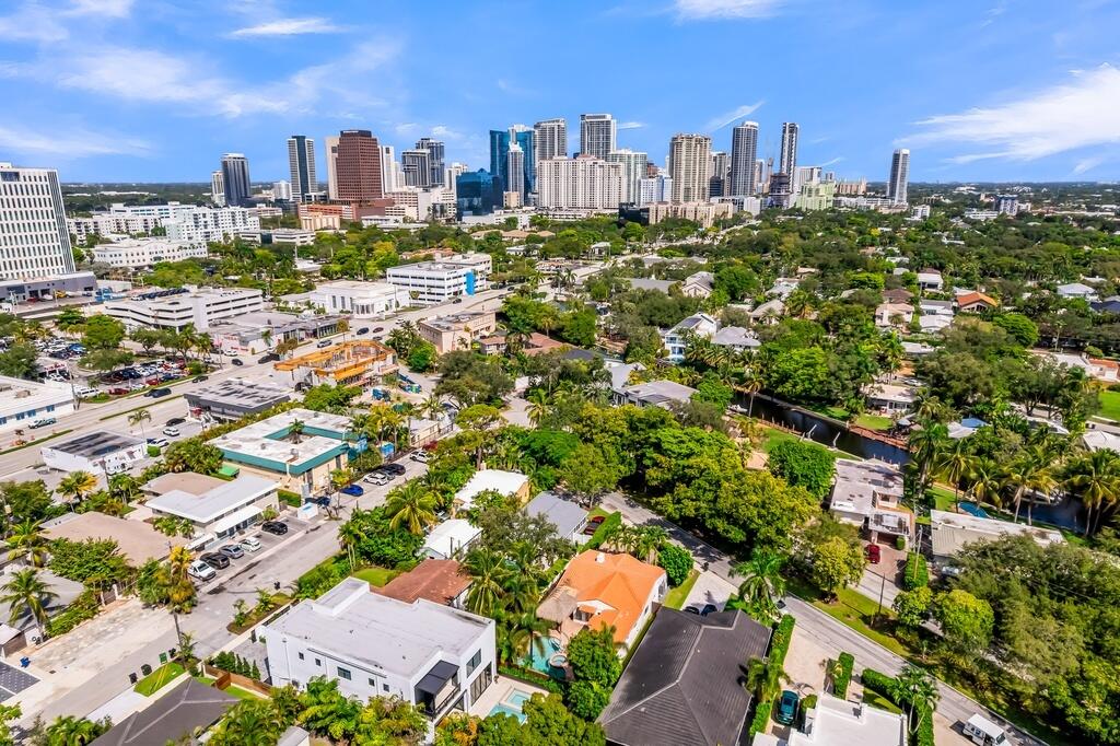 712 PONCE DE LEON, Fort Lauderdale FL 33316