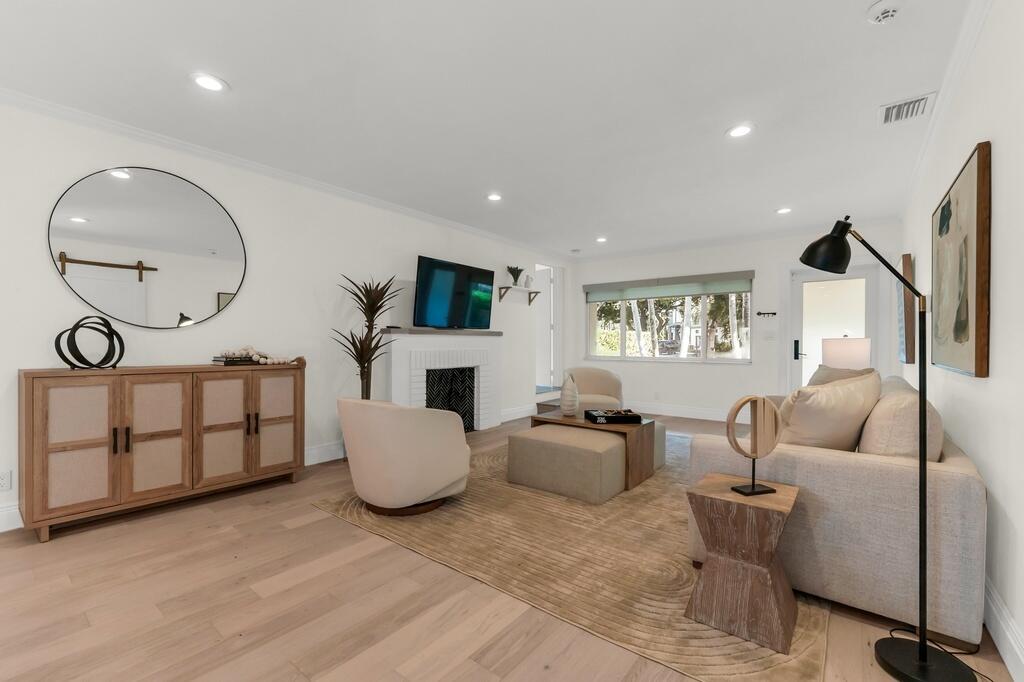 712 PONCE DE LEON, Fort Lauderdale FL 33316