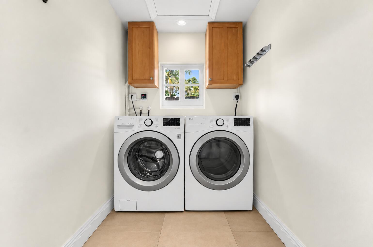 712 PONCE DE LEON, Fort Lauderdale FL 33316