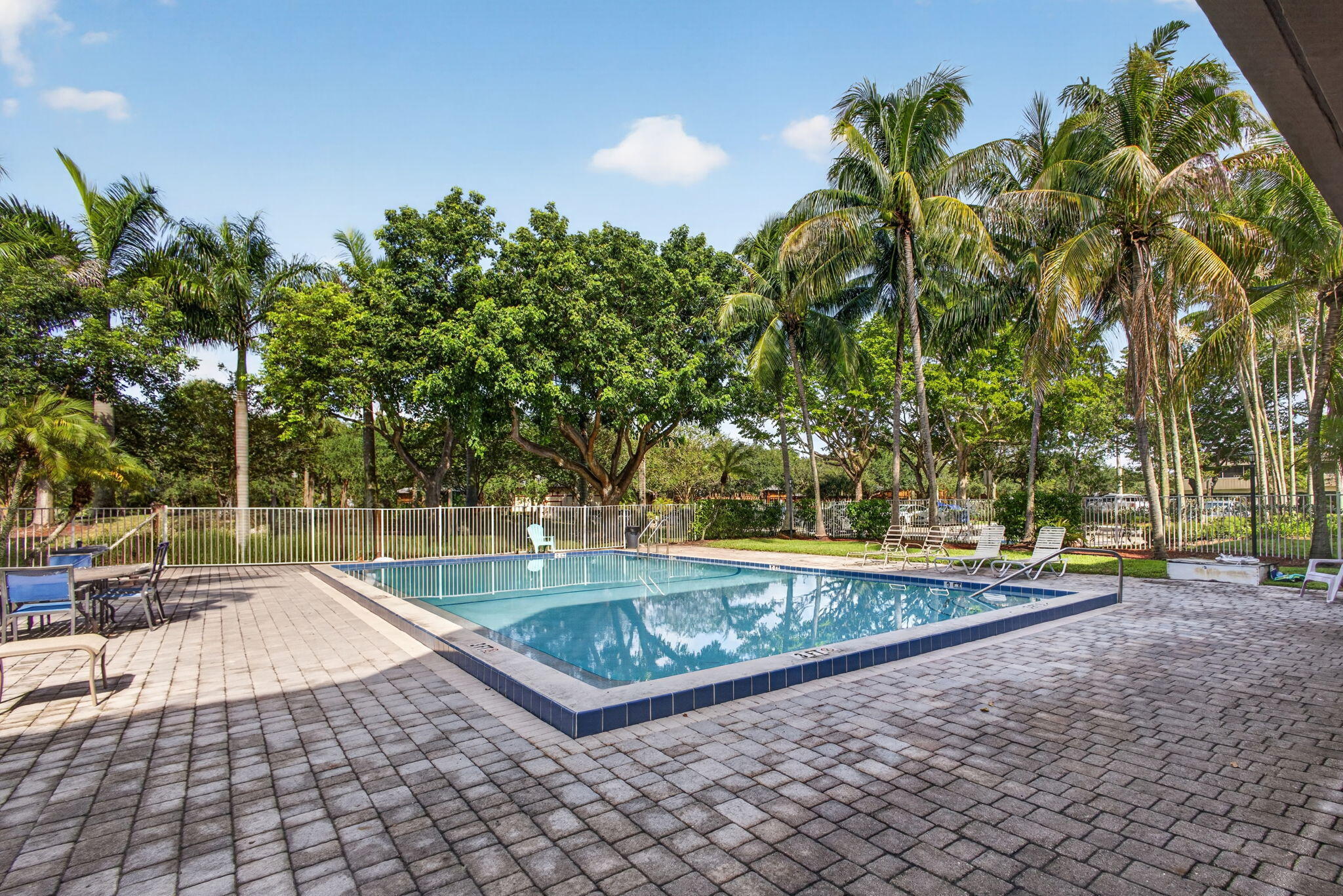 120 Sparrow #304, Royal Palm Beach FL 33411