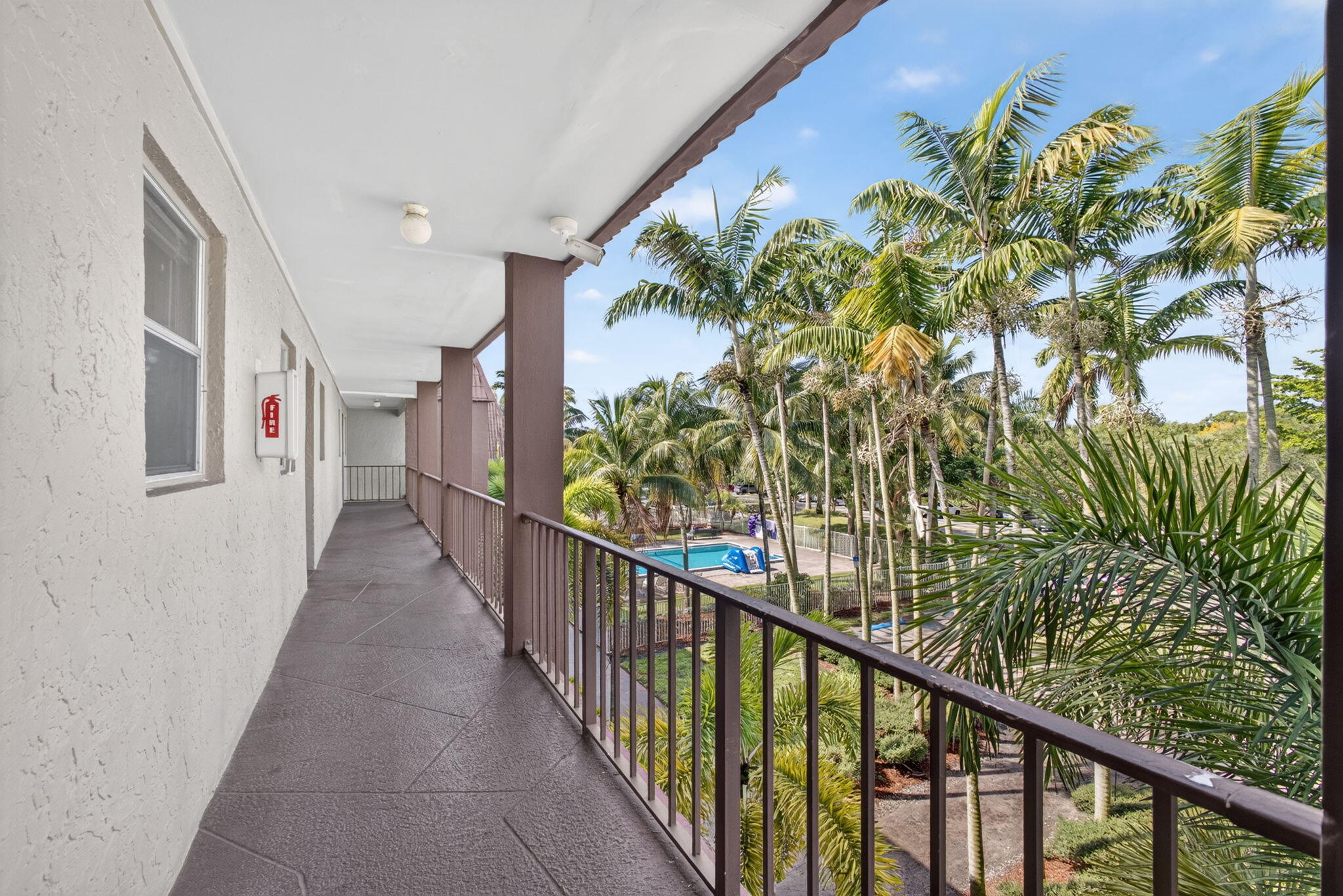 120 Sparrow #304, Royal Palm Beach FL 33411