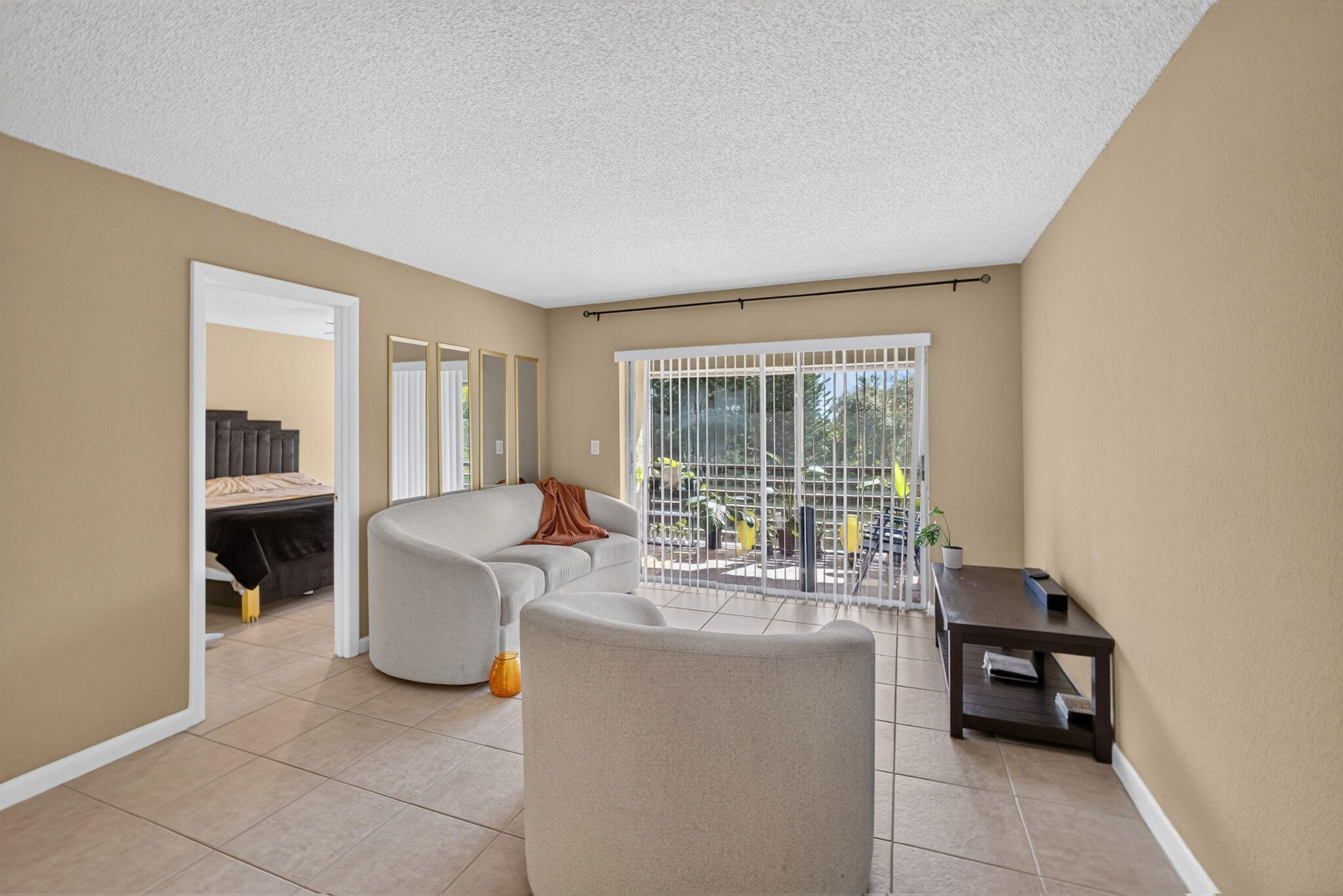 120 Sparrow #304, Royal Palm Beach FL 33411