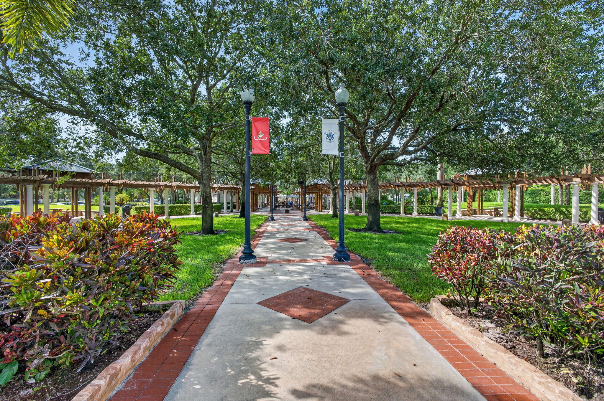 120 Sparrow #304, Royal Palm Beach FL 33411