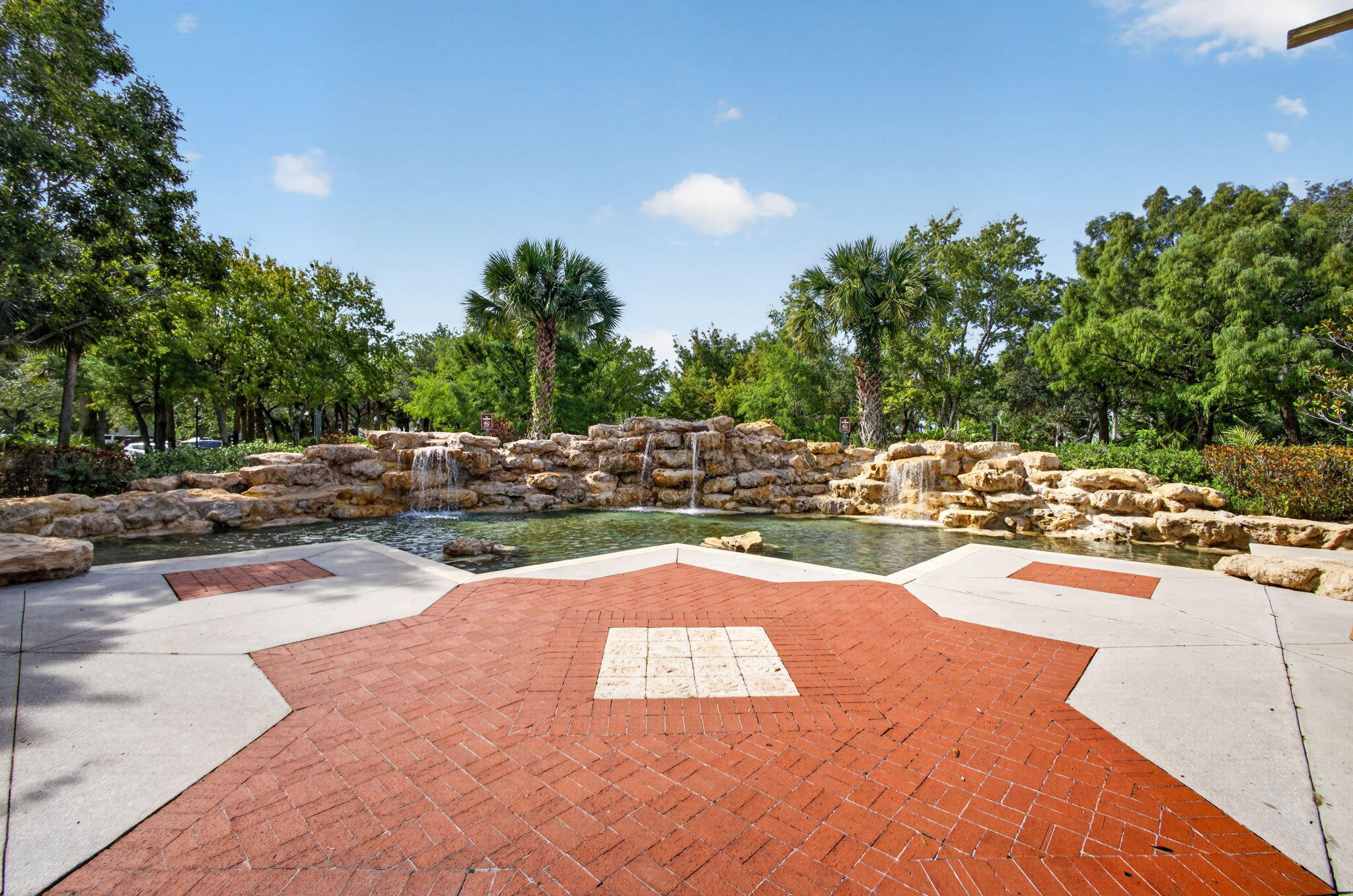 120 Sparrow #304, Royal Palm Beach FL 33411