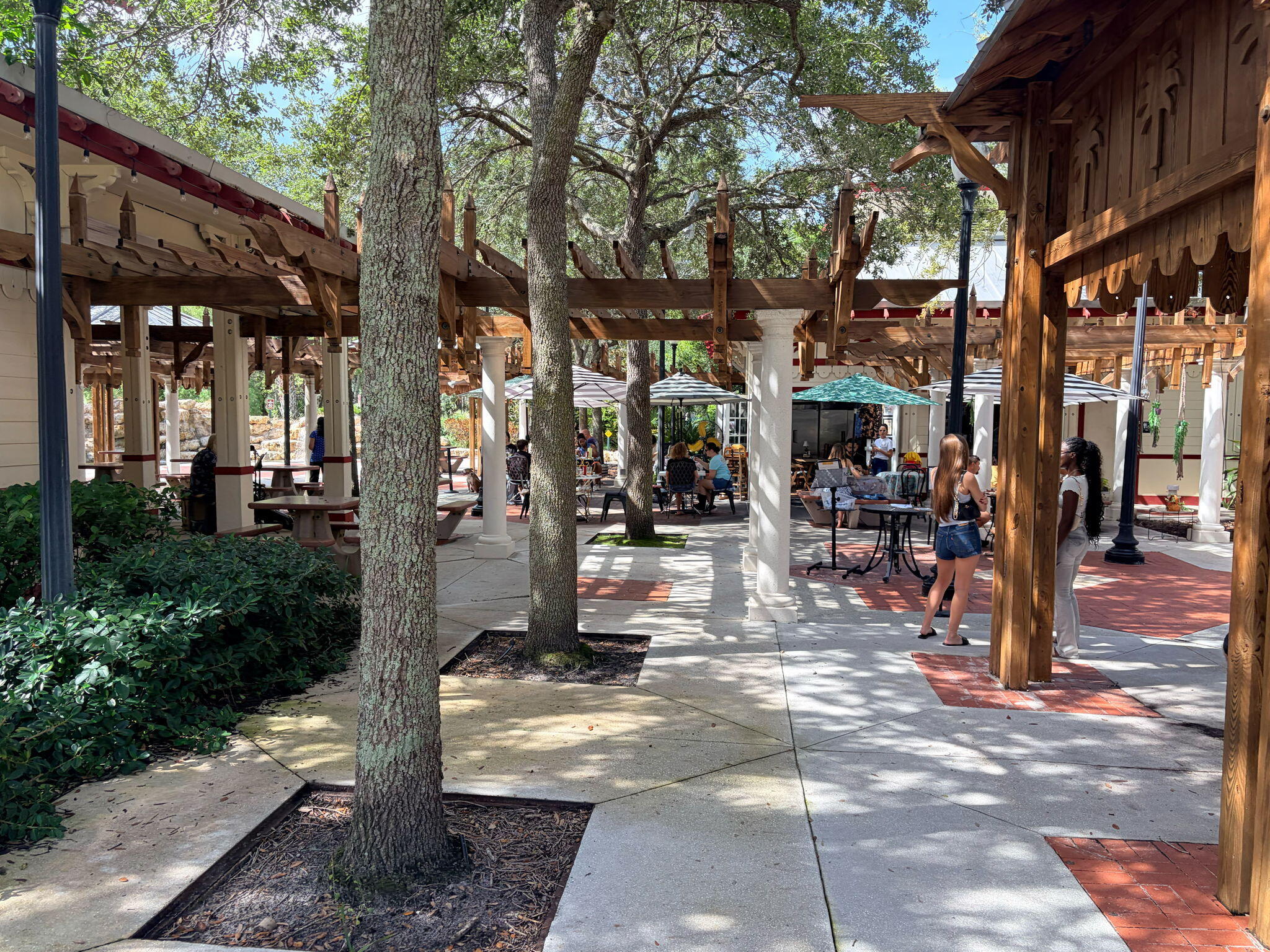 120 Sparrow #304, Royal Palm Beach FL 33411