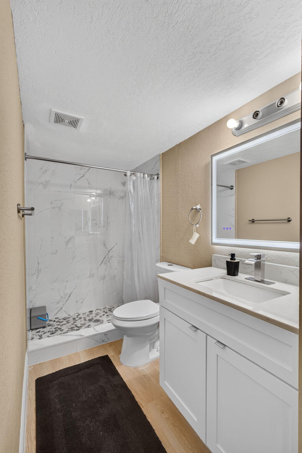 120 Sparrow #304, Royal Palm Beach FL 33411