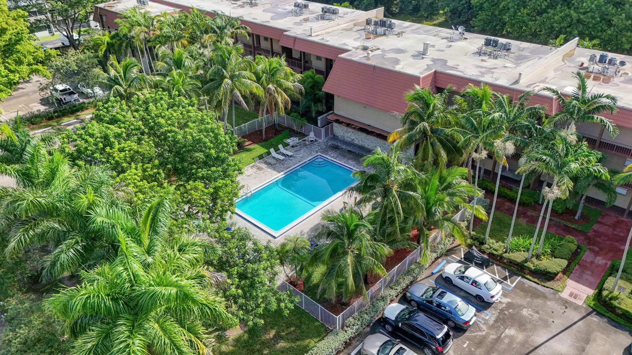 120 Sparrow #304, Royal Palm Beach FL 33411