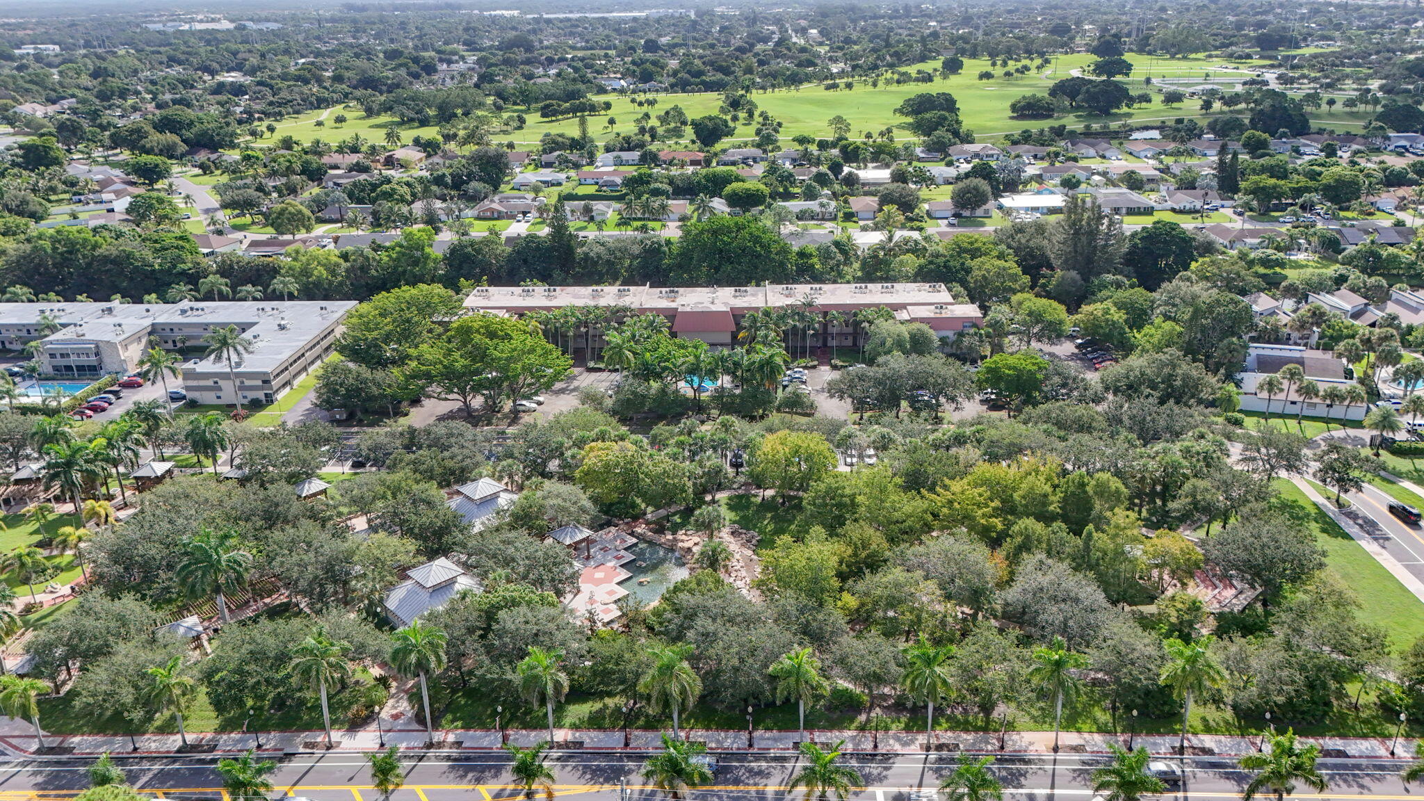 120 Sparrow #304, Royal Palm Beach FL 33411