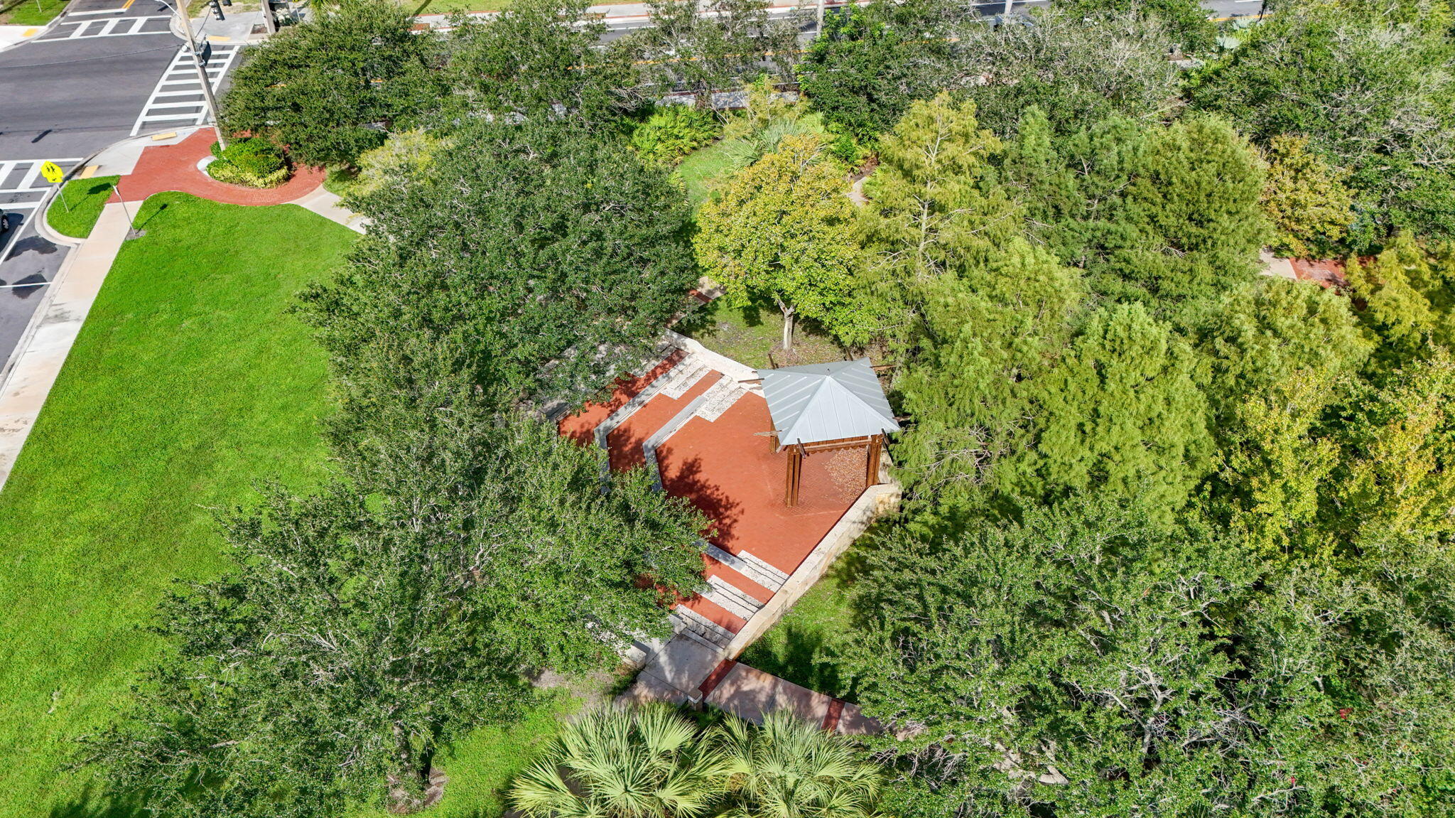 120 Sparrow #304, Royal Palm Beach FL 33411