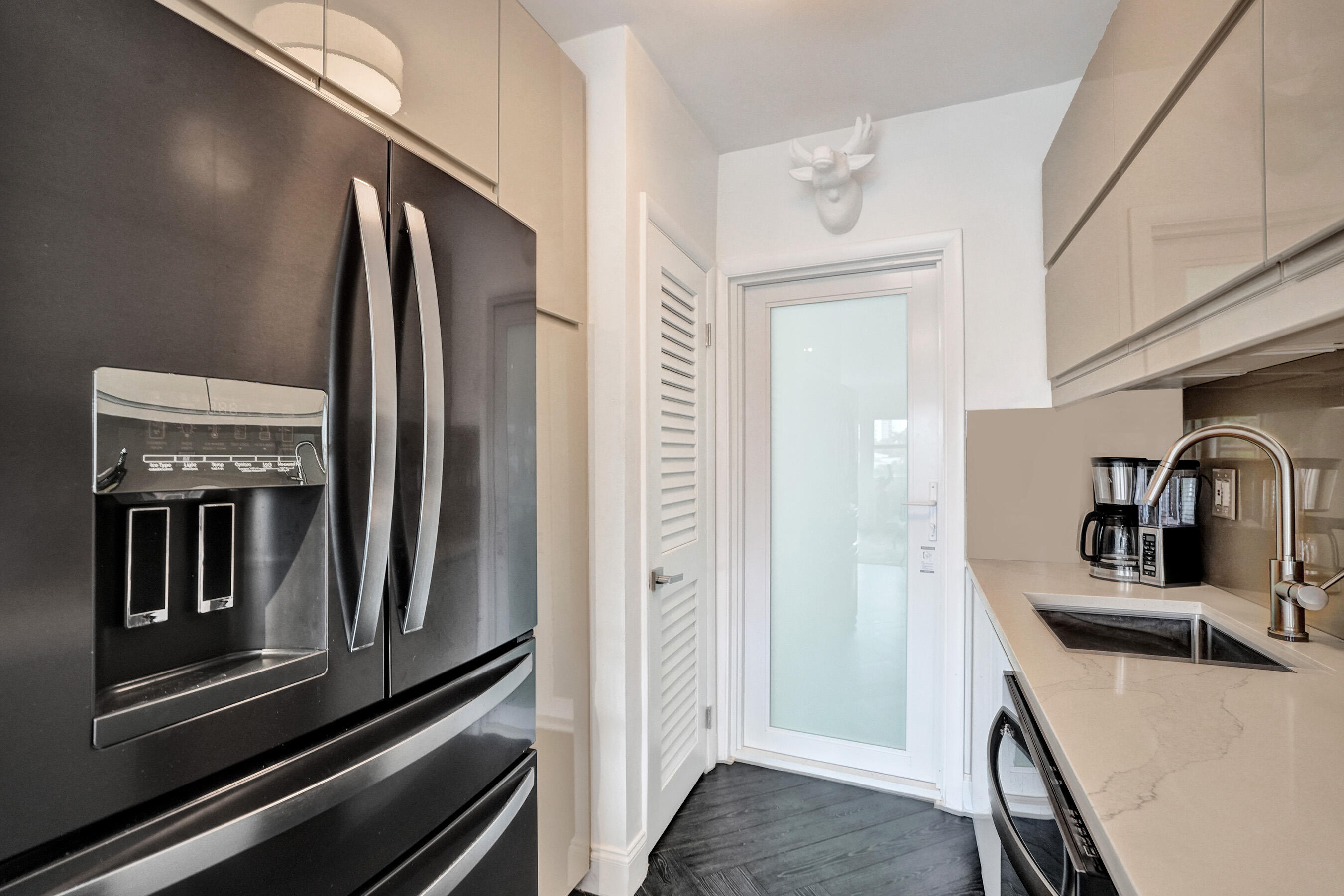 3250 NE 28TH #306, Fort Lauderdale FL 33308
