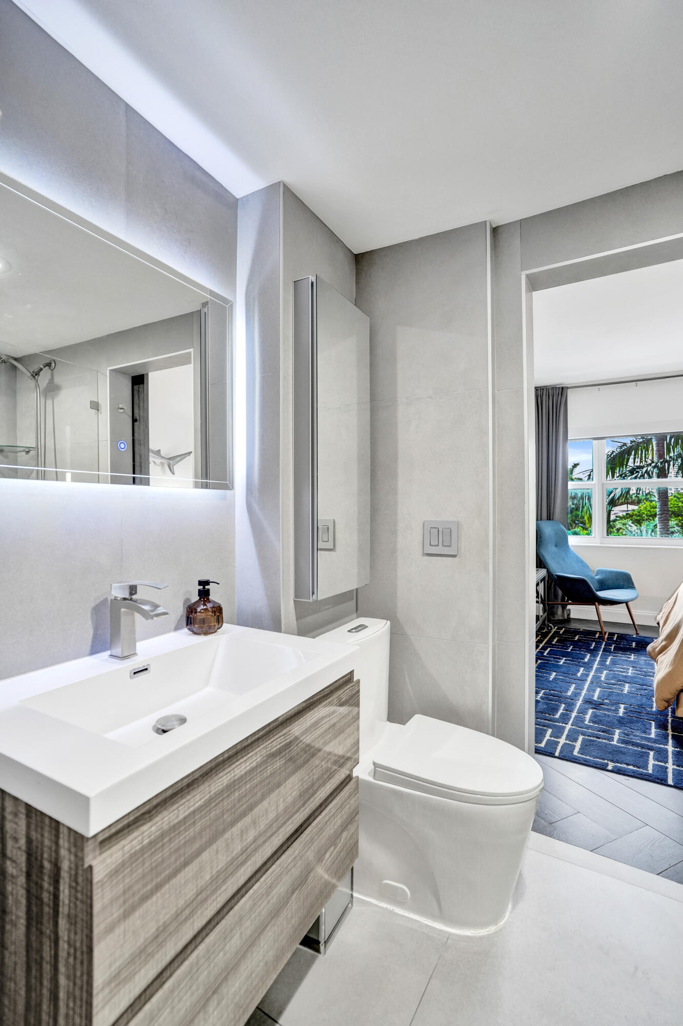 3250 NE 28TH #306, Fort Lauderdale FL 33308