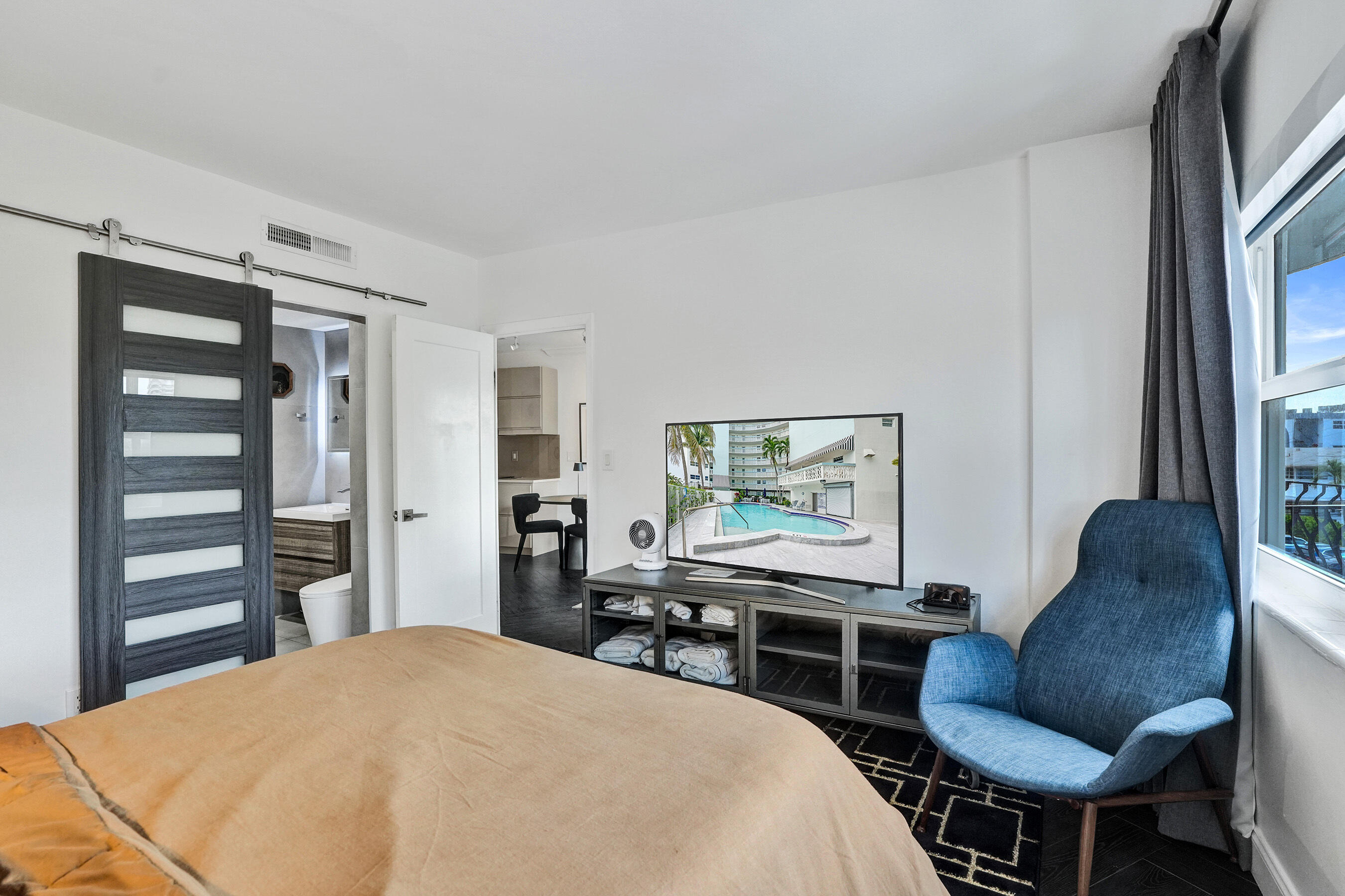3250 NE 28TH #306, Fort Lauderdale FL 33308