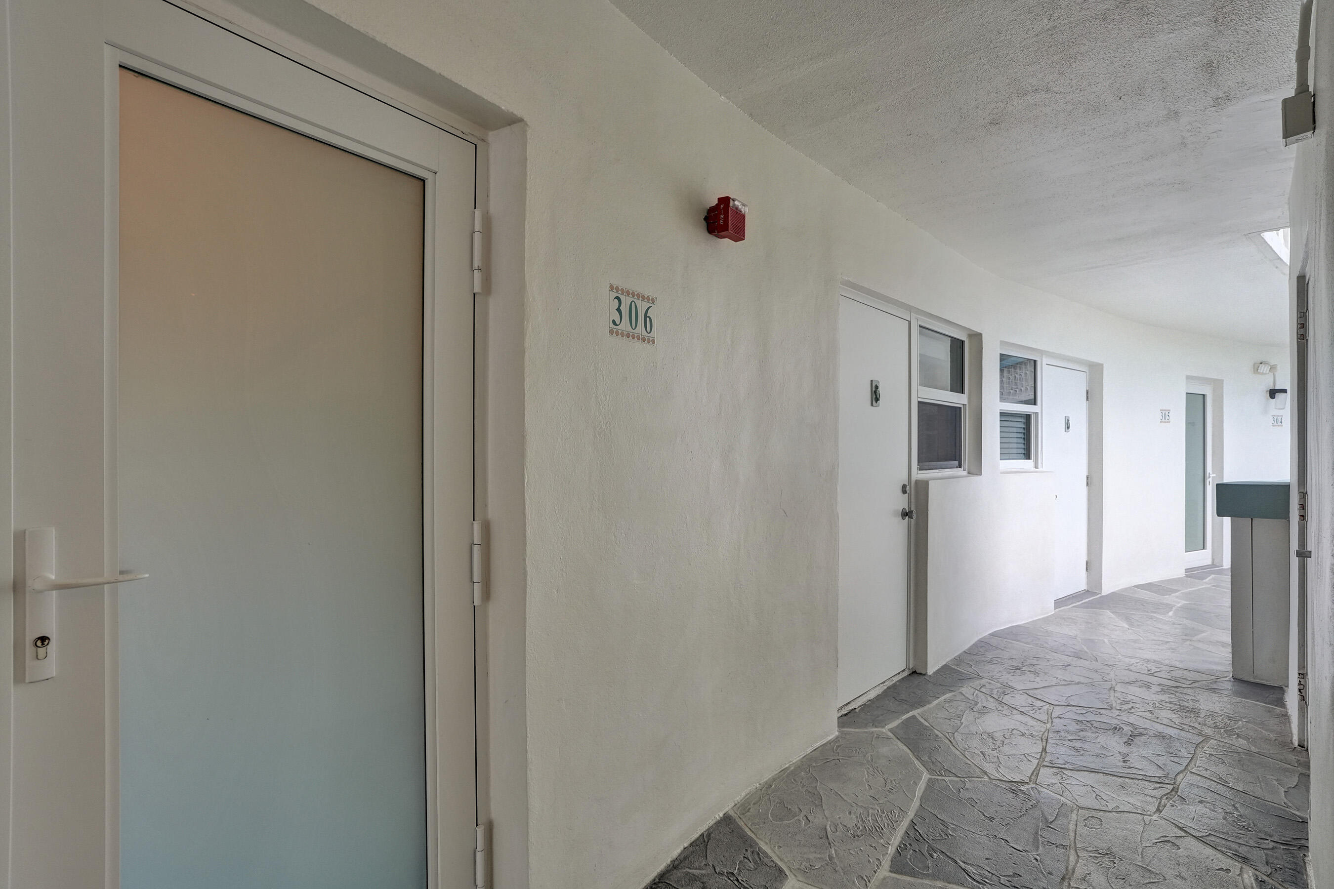 3250 NE 28TH #306, Fort Lauderdale FL 33308