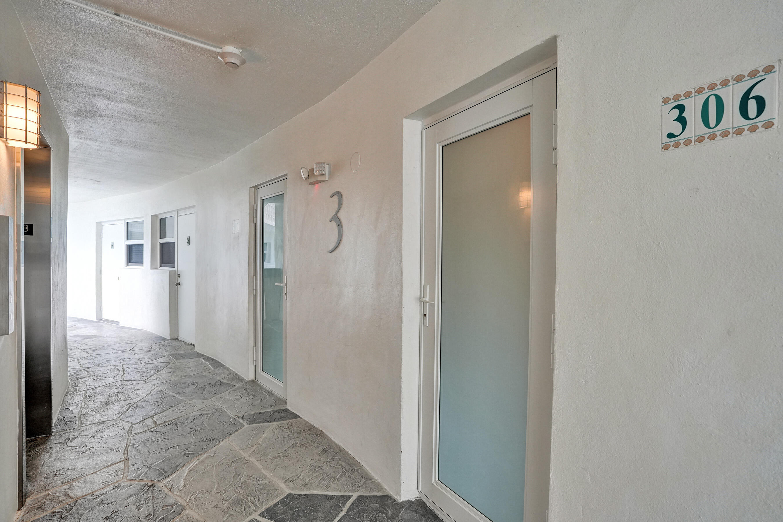 3250 NE 28TH #306, Fort Lauderdale FL 33308